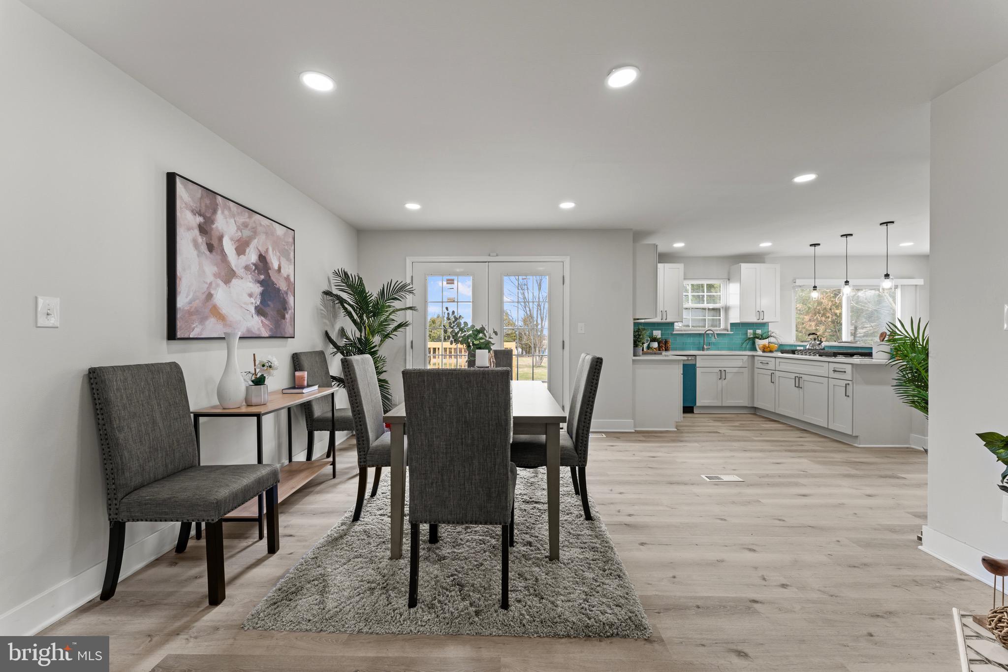 WINDSOR  MILL - Residential