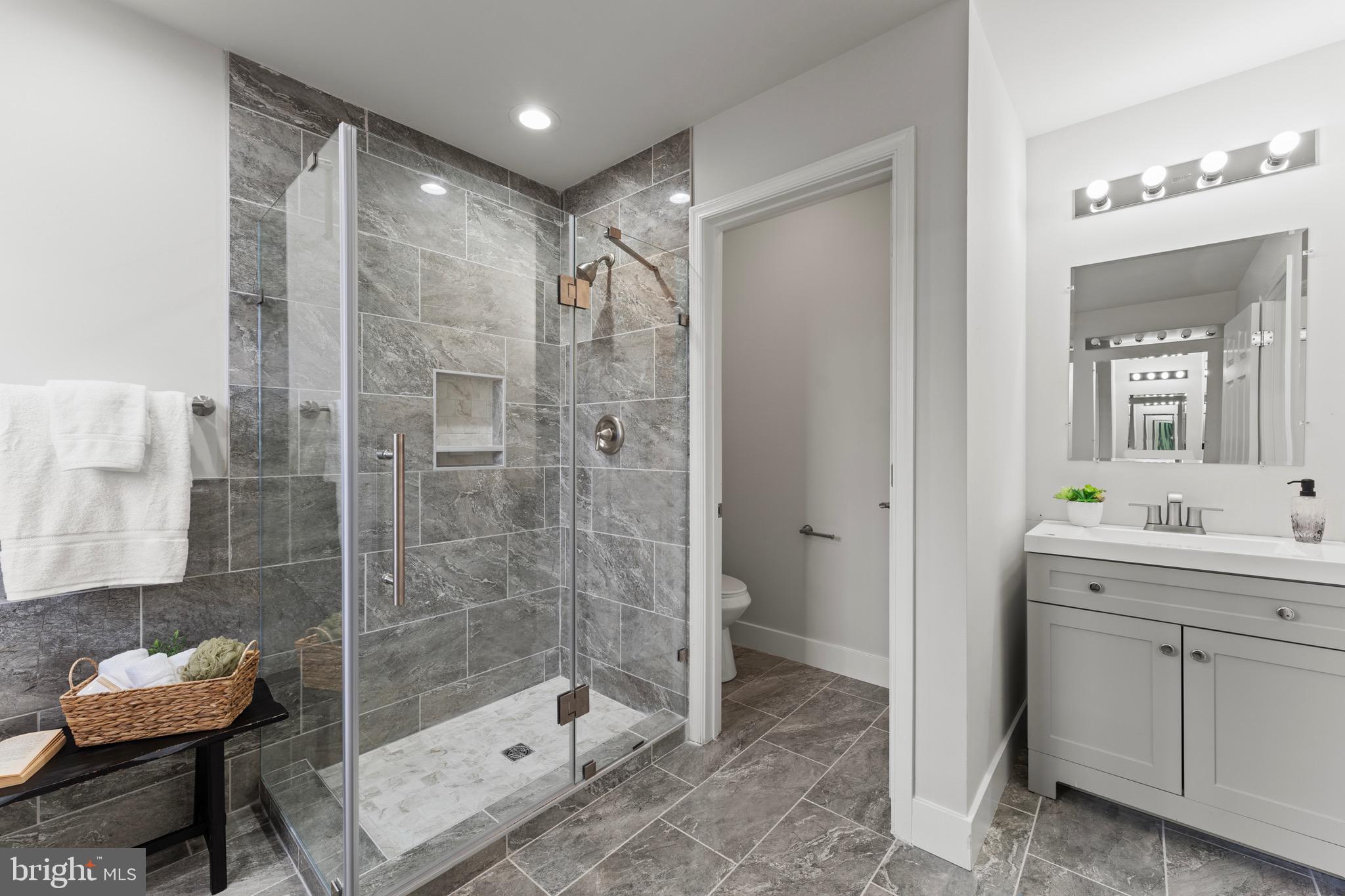 WINDSOR  MILL - Residential