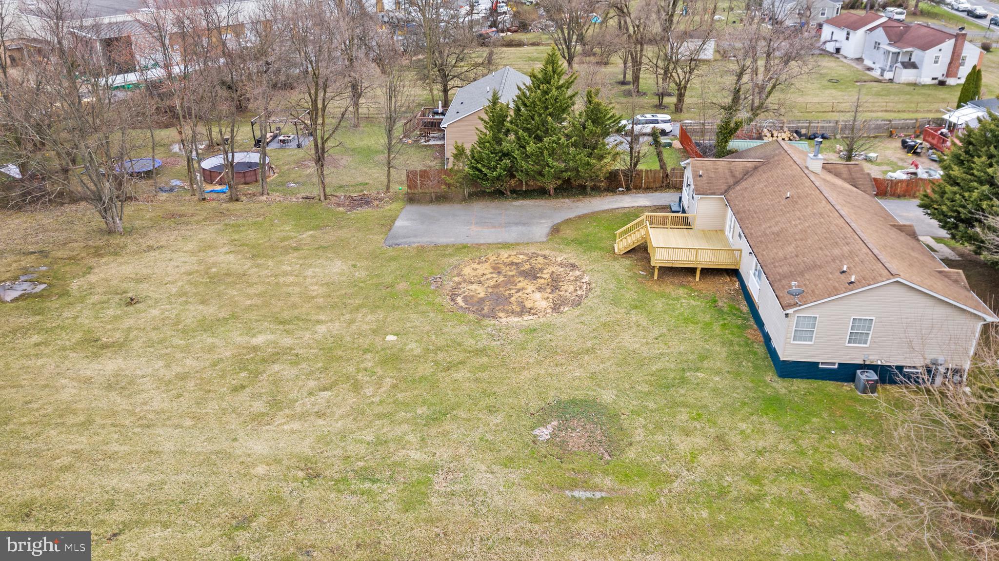 WINDSOR  MILL - Residential