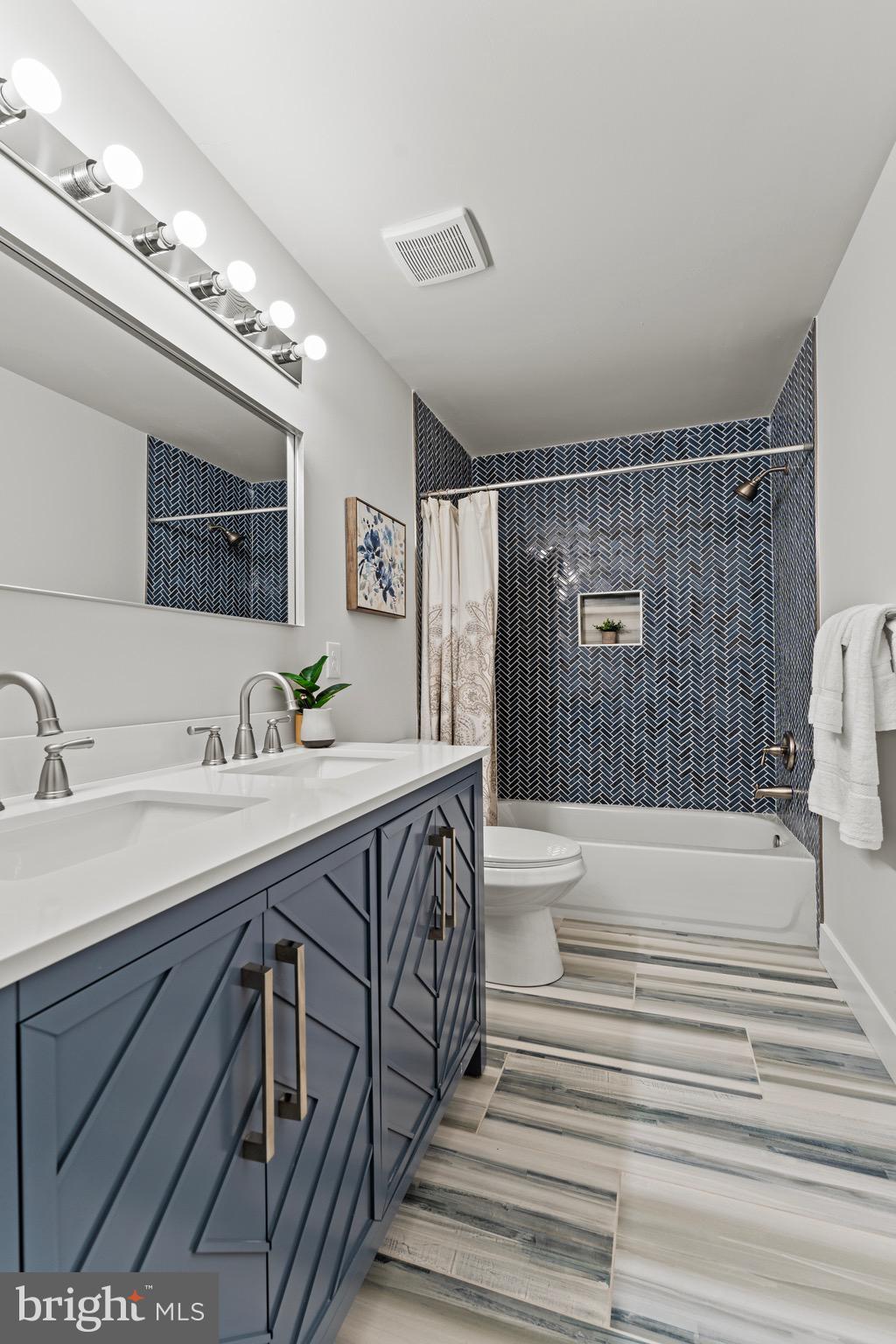 WINDSOR  MILL - Residential