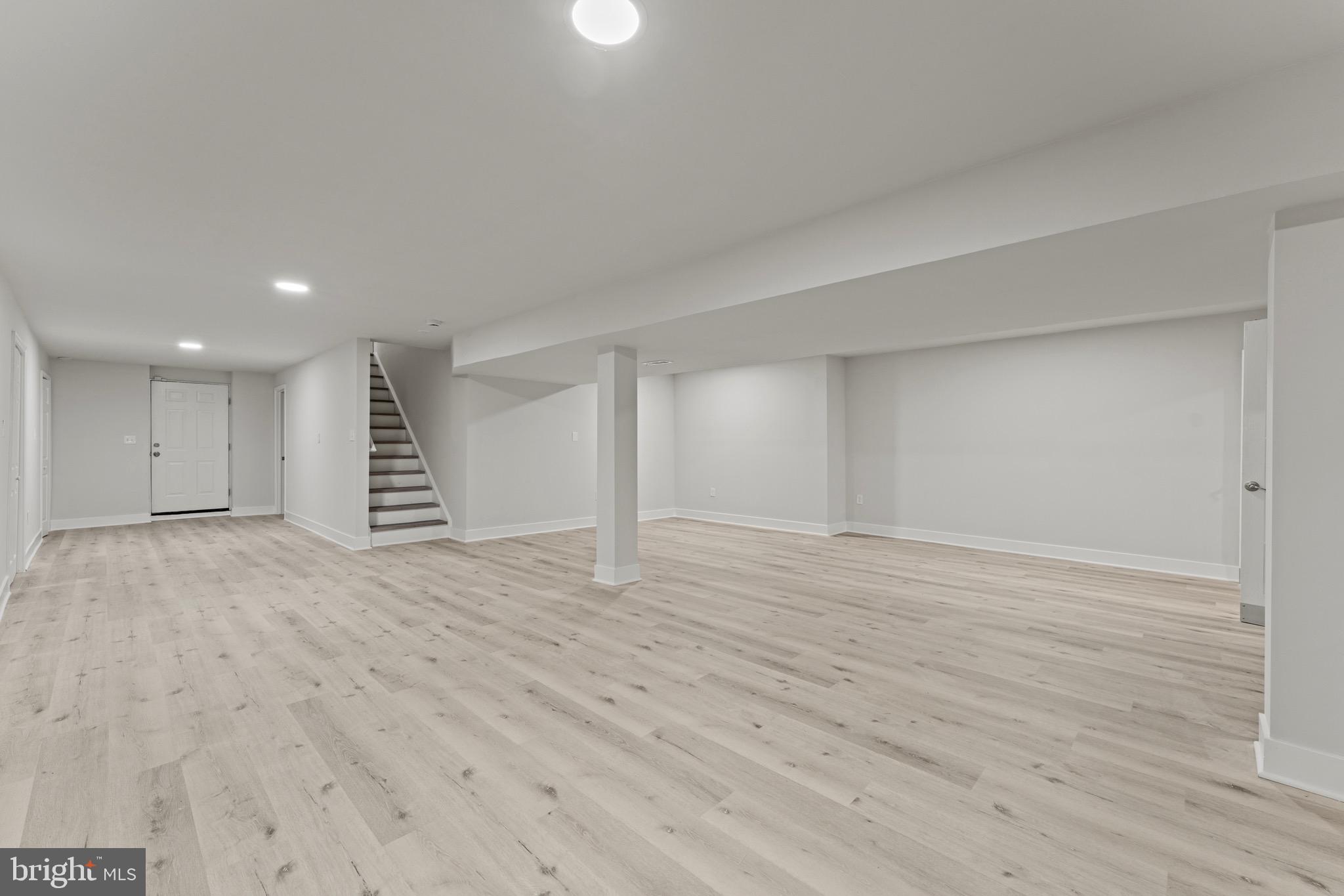 WINDSOR  MILL - Residential