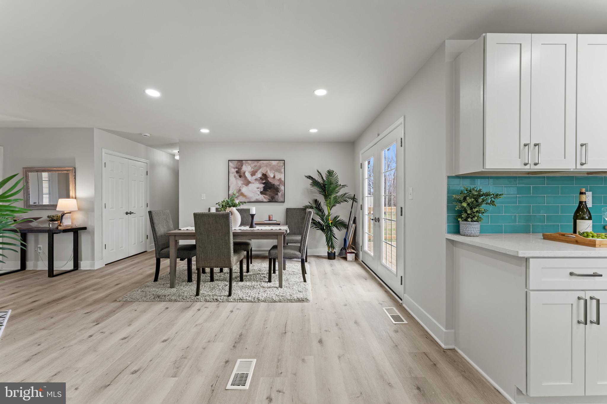 WINDSOR  MILL - Residential