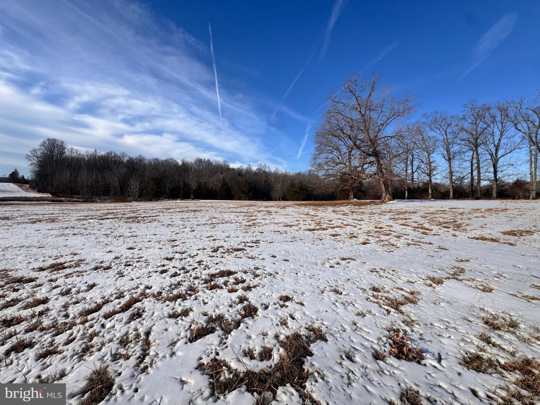 EQUESTRIAN SHORES - Land