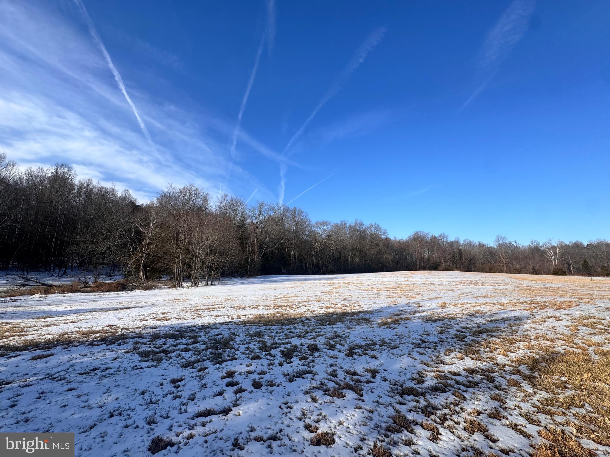 EQUESTRIAN SHORES - Land