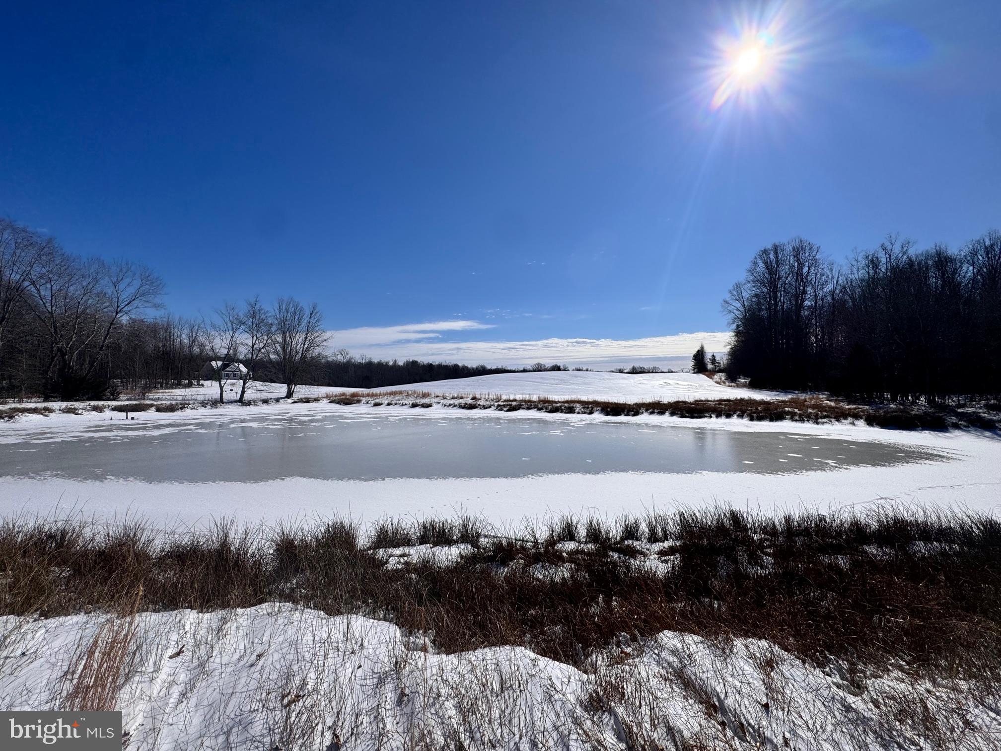 EQUESTRIAN SHORES - Land