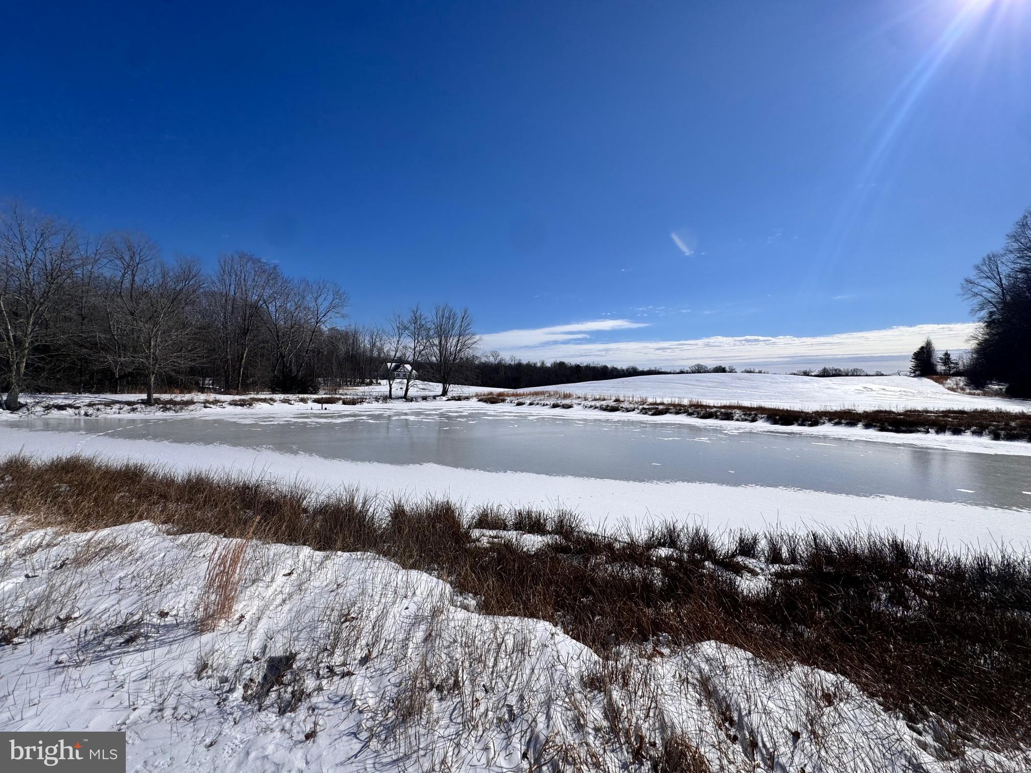 EQUESTRIAN SHORES - Land