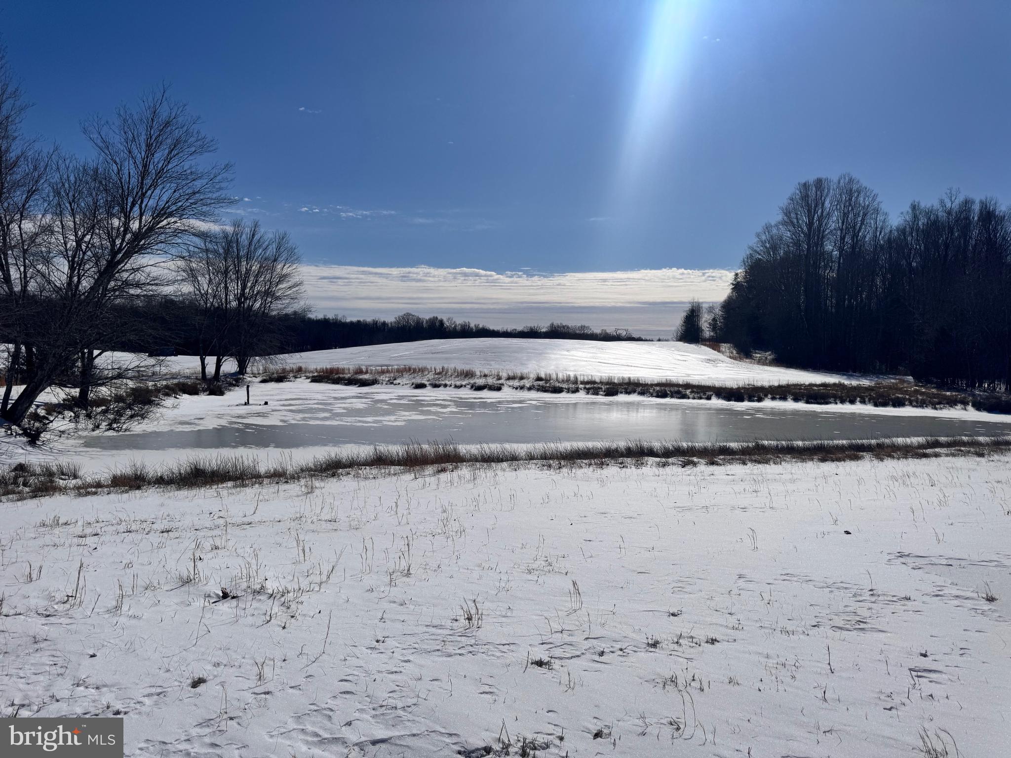 EQUESTRIAN SHORES - Land