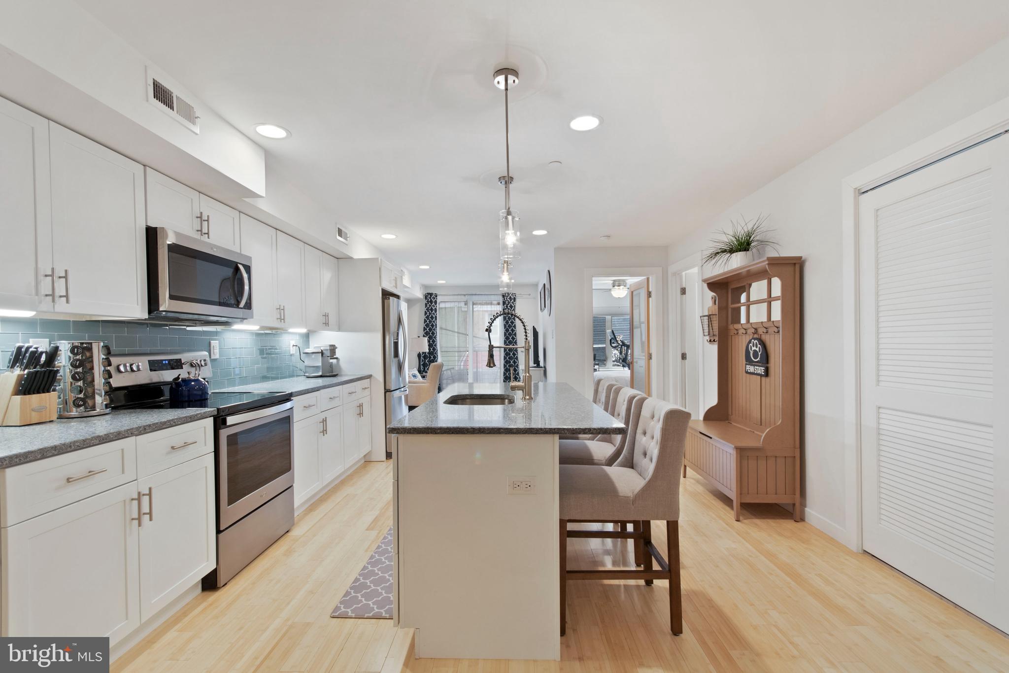 FAIRMOUNT - Residential