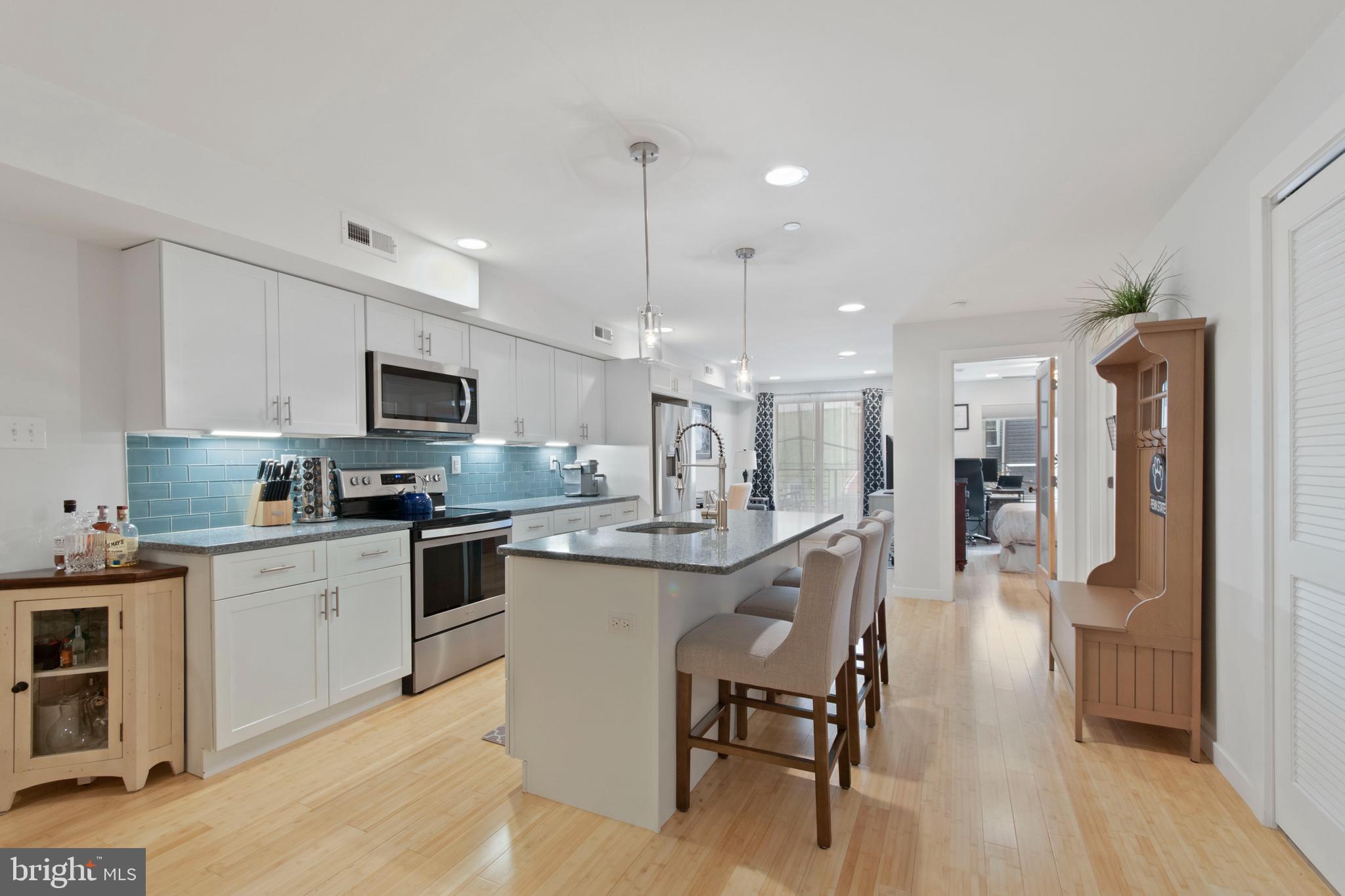 FAIRMOUNT - Residential