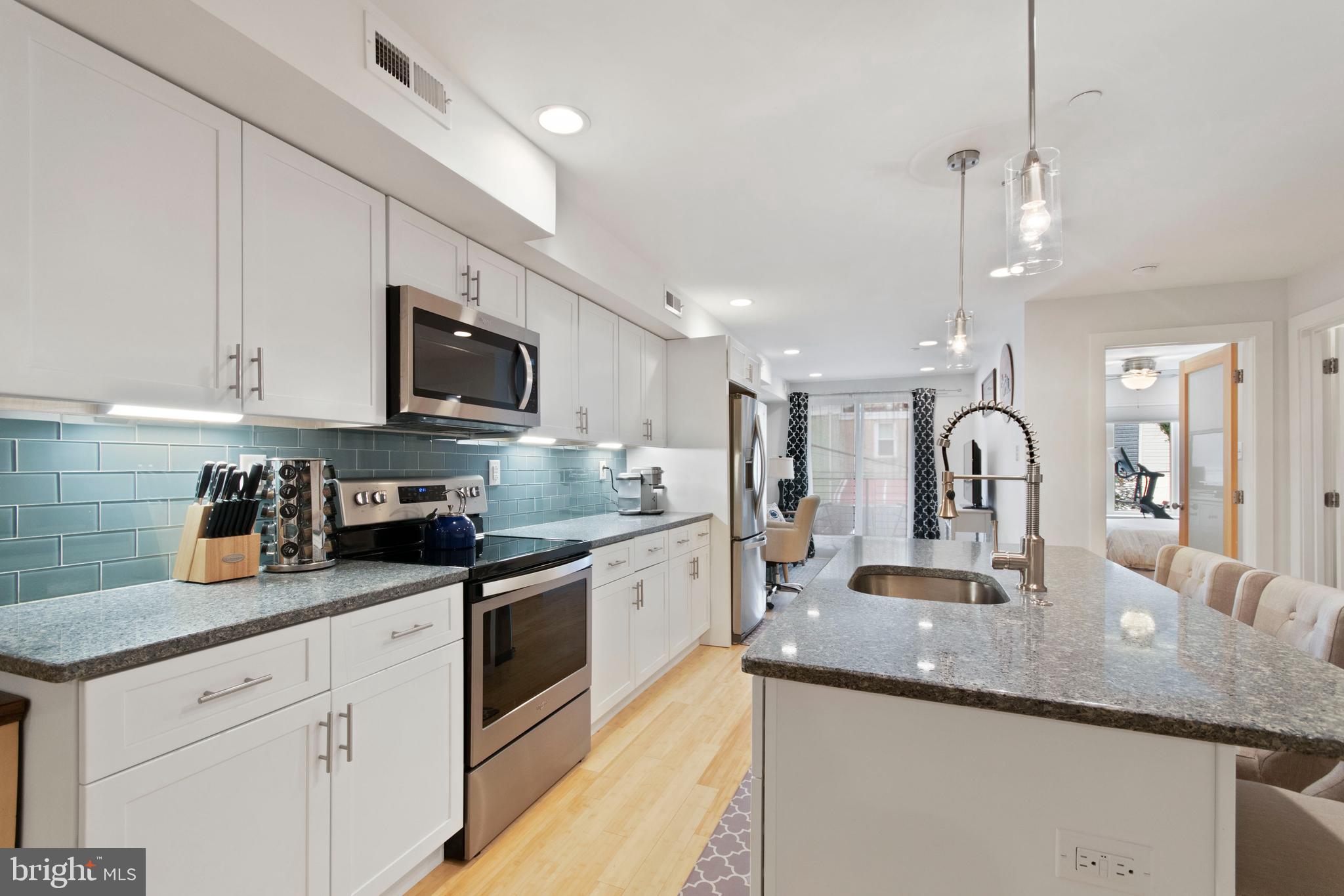 FAIRMOUNT - Residential