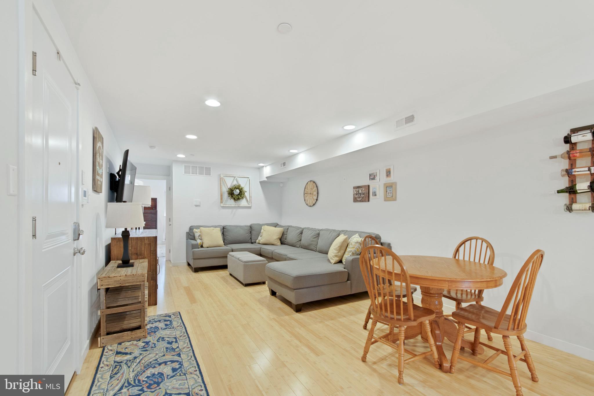 FAIRMOUNT - Residential