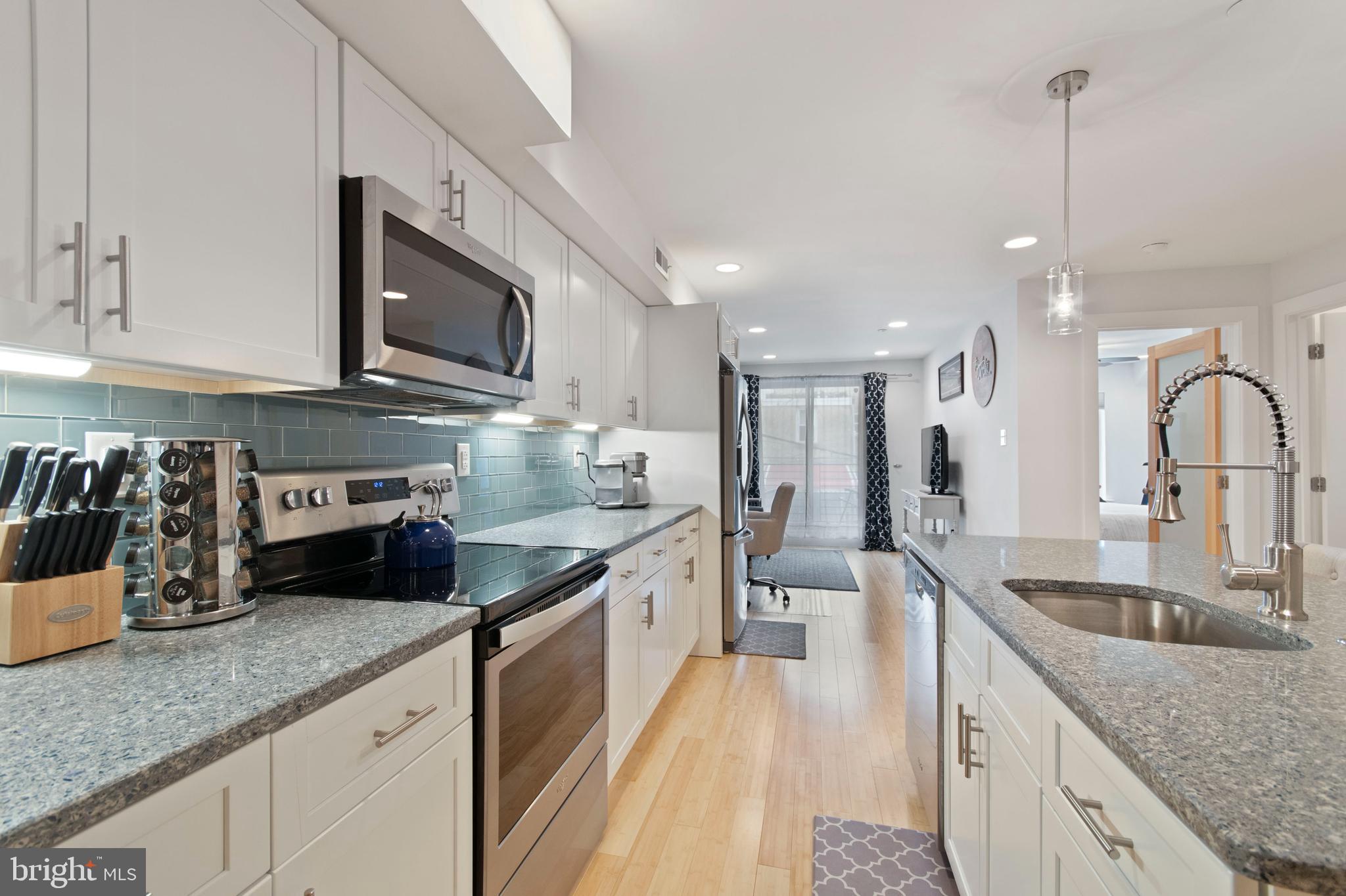 FAIRMOUNT - Residential