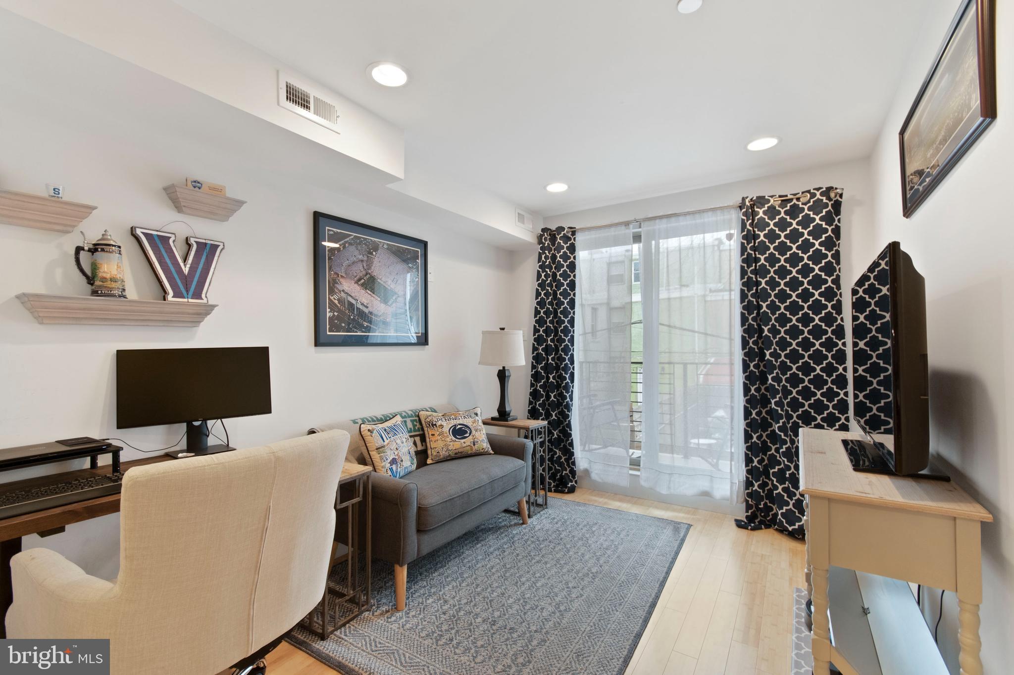 FAIRMOUNT - Residential