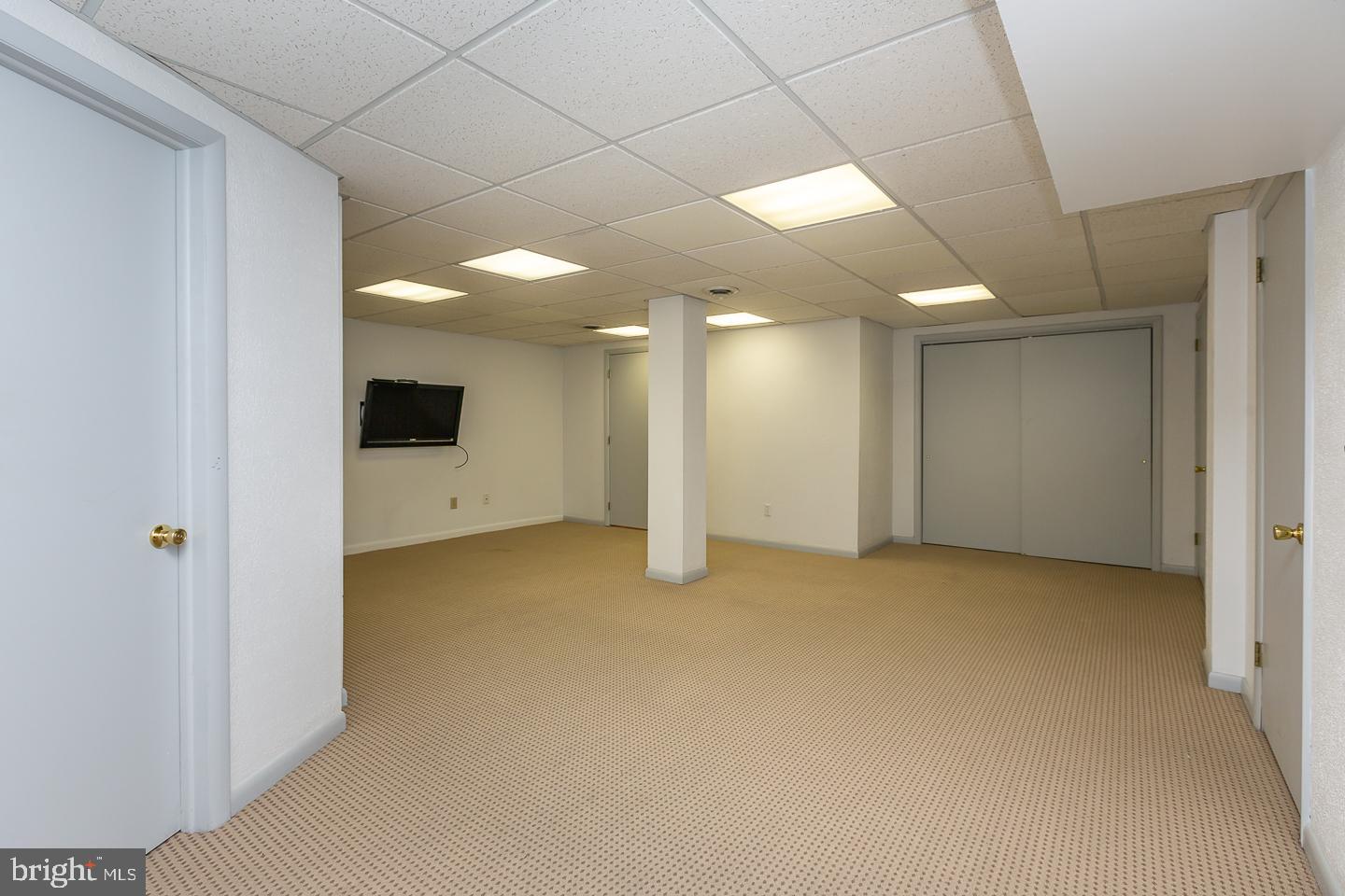 INDIAN CREEK - Residential