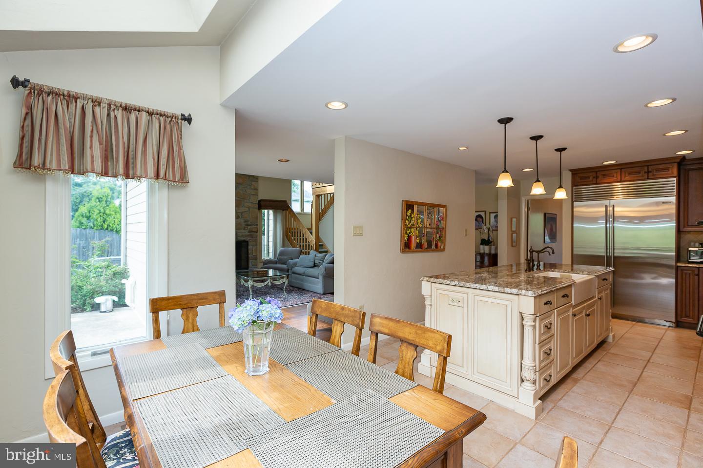 INDIAN CREEK - Residential