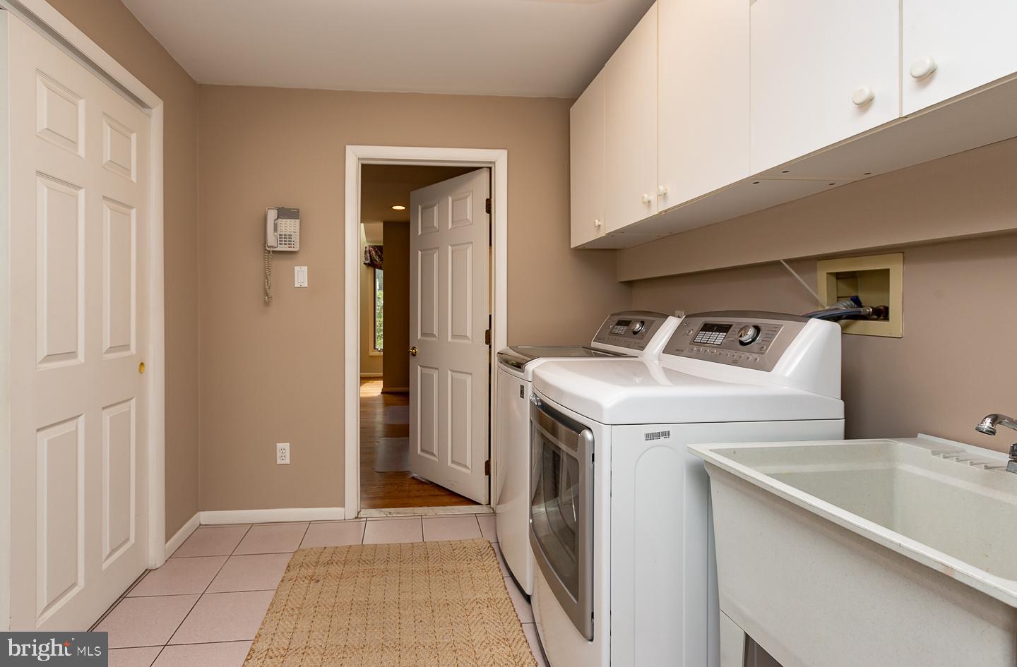 INDIAN CREEK - Residential