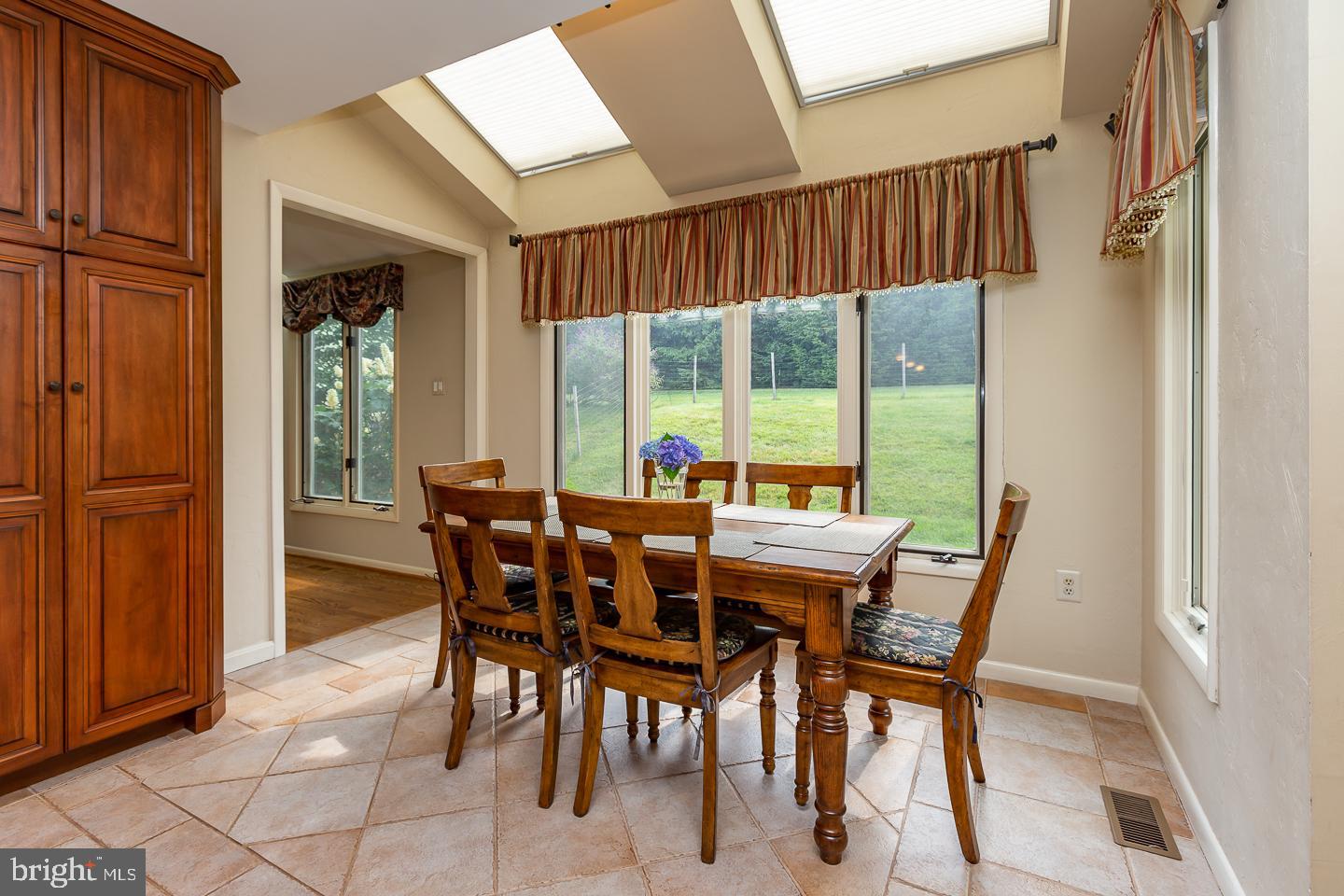 INDIAN CREEK - Residential