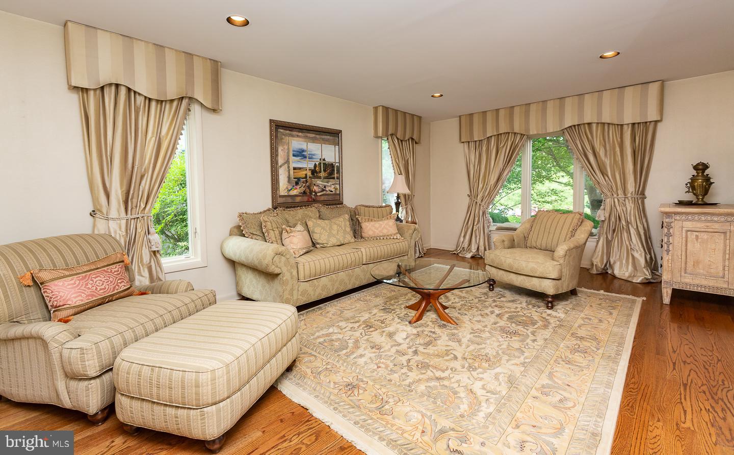 INDIAN CREEK - Residential