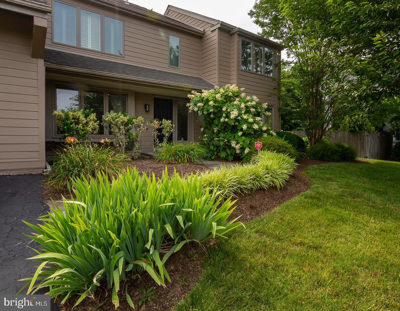 INDIAN CREEK - Residential