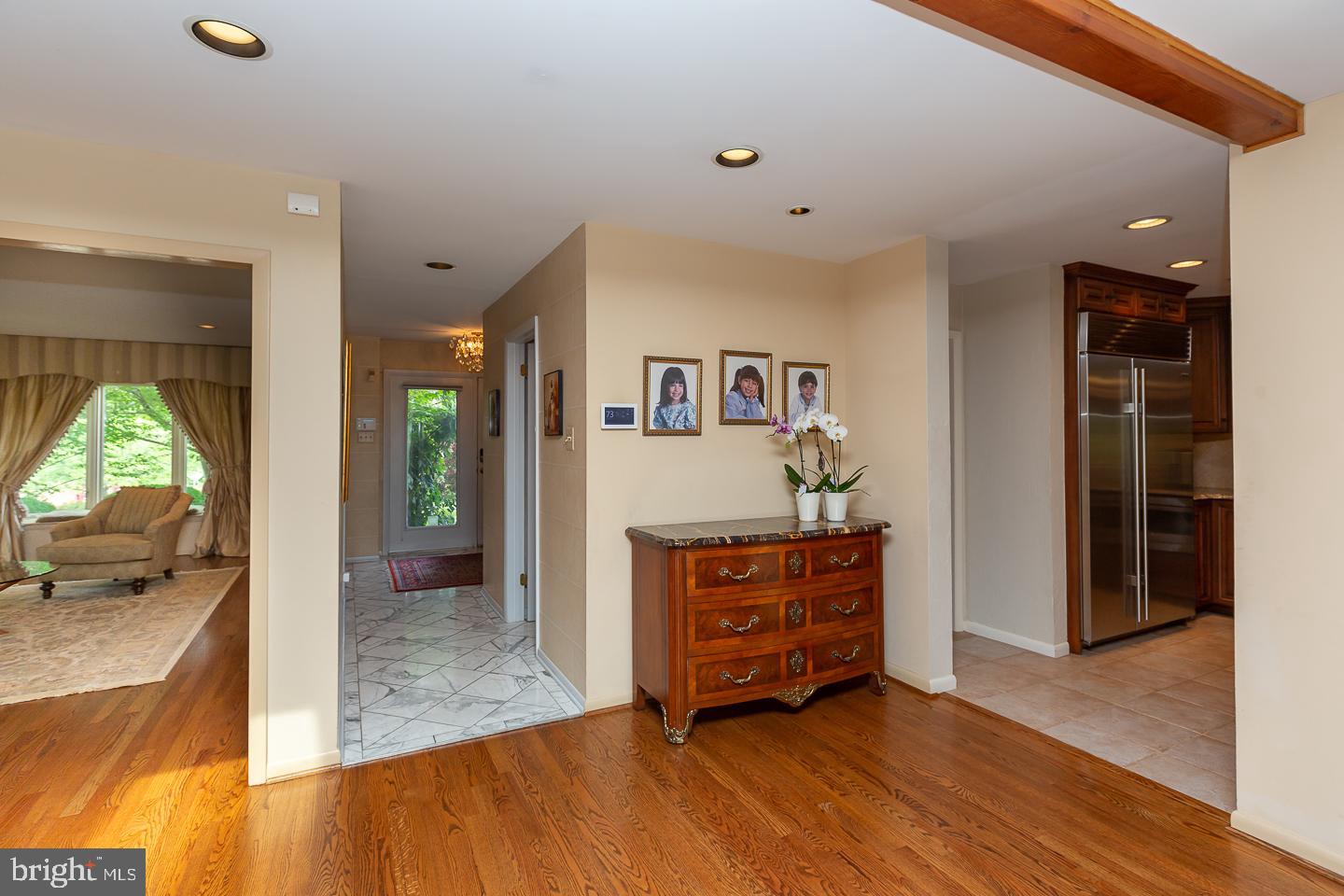 INDIAN CREEK - Residential