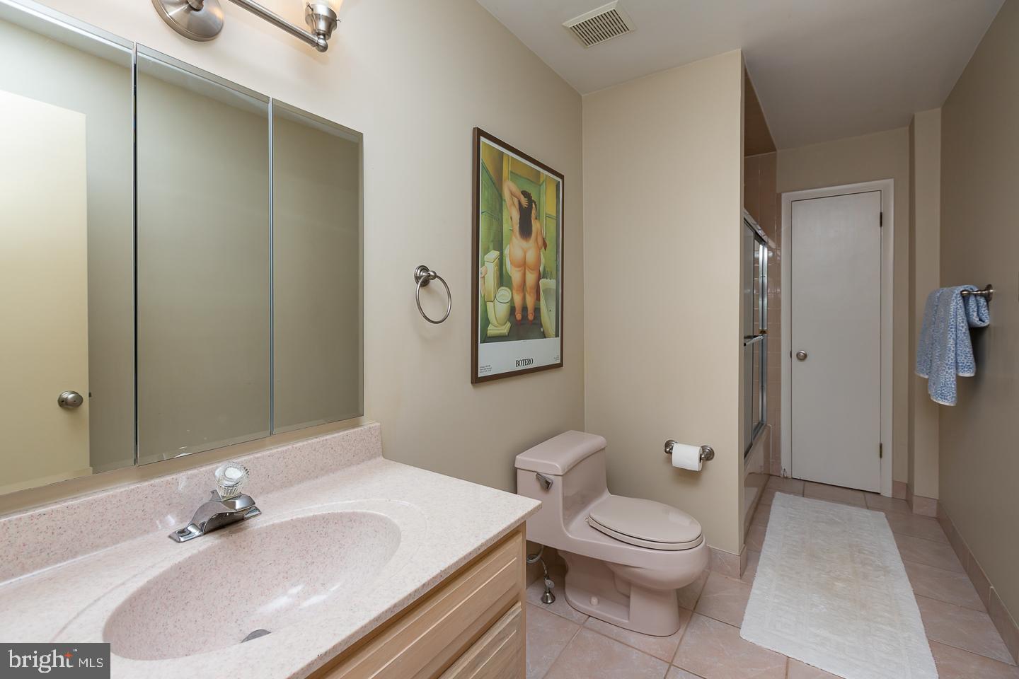 INDIAN CREEK - Residential