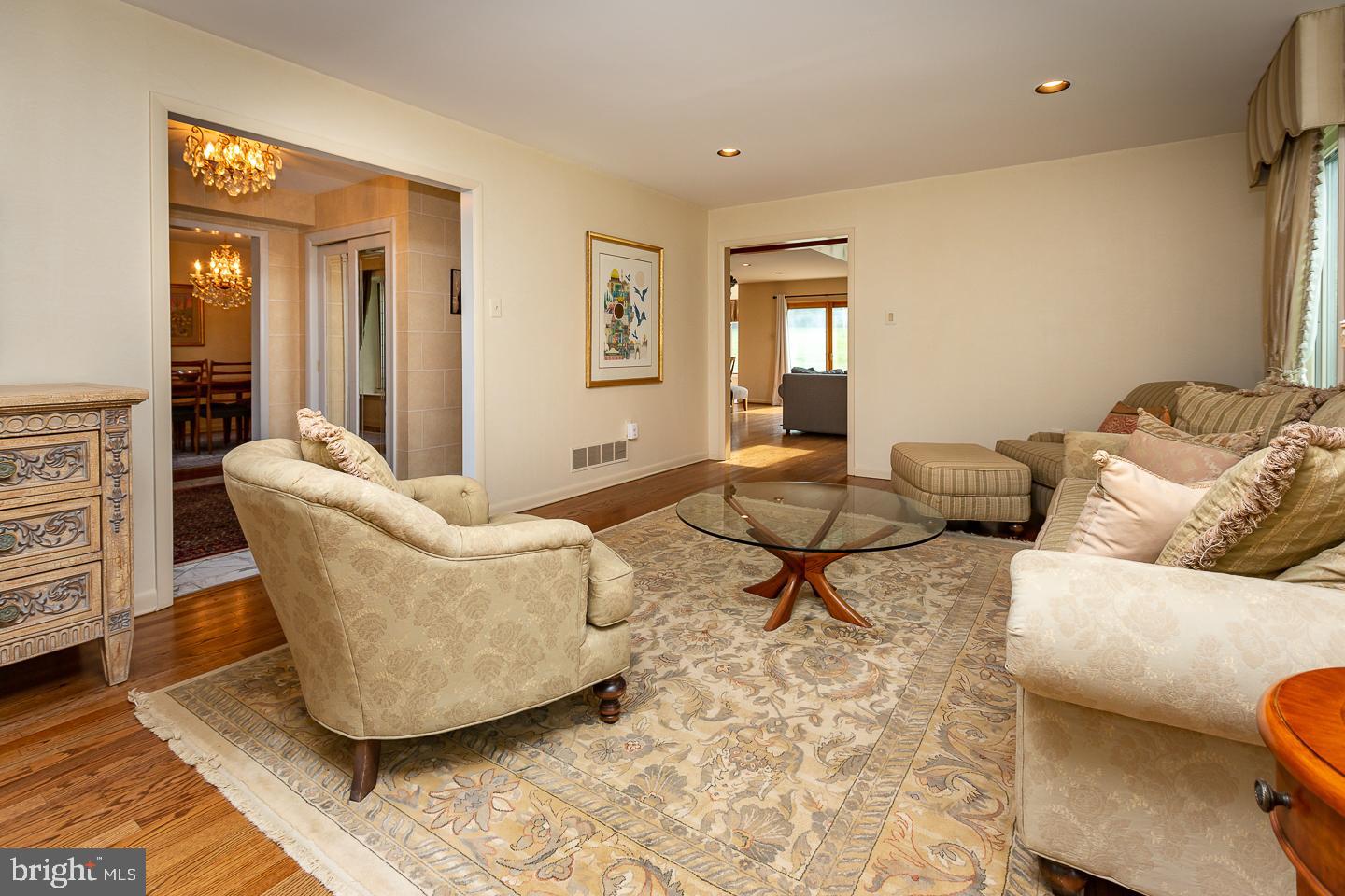 INDIAN CREEK - Residential