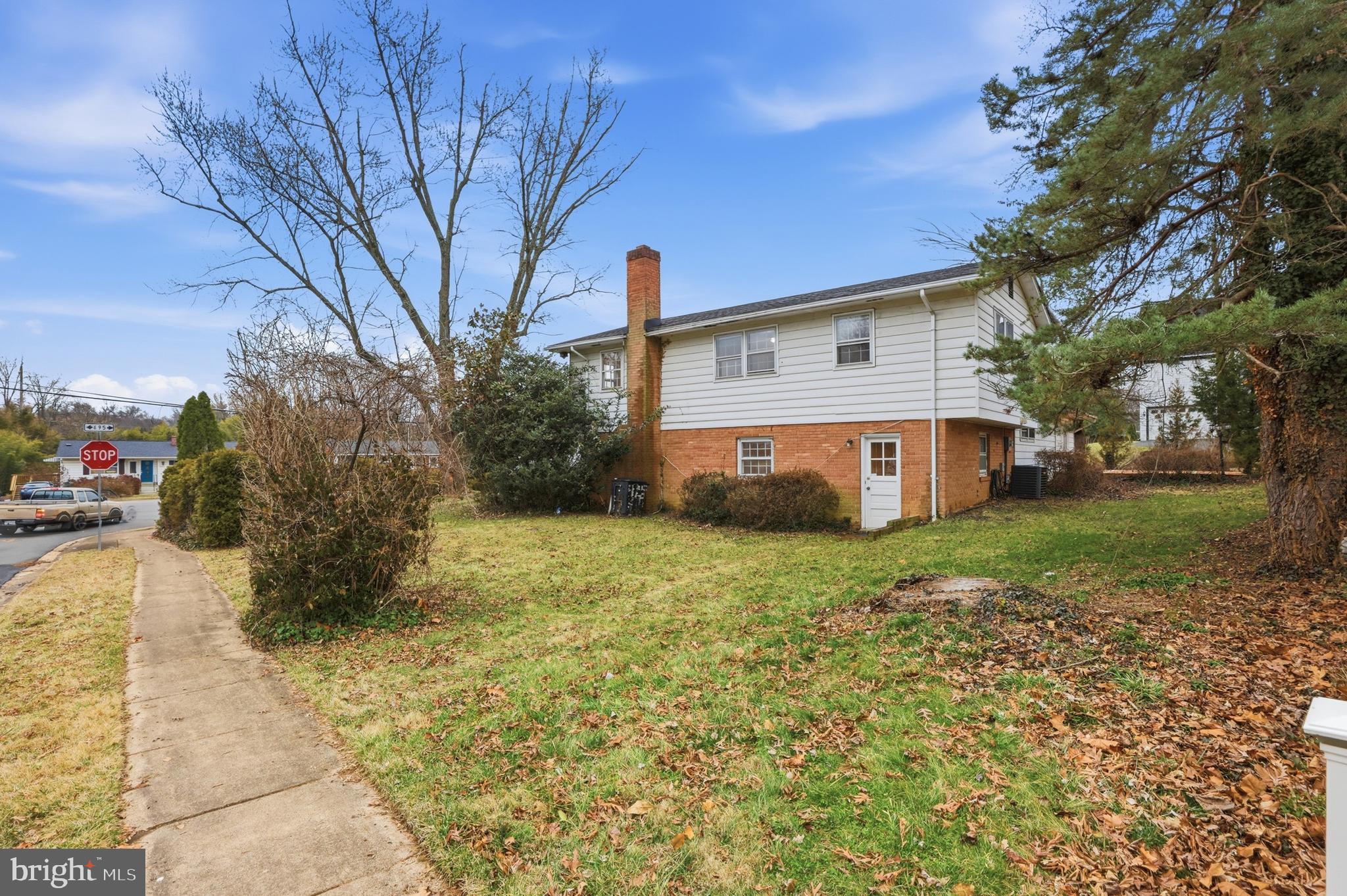 SOUTHAMPTON FOREST - Residential Lease