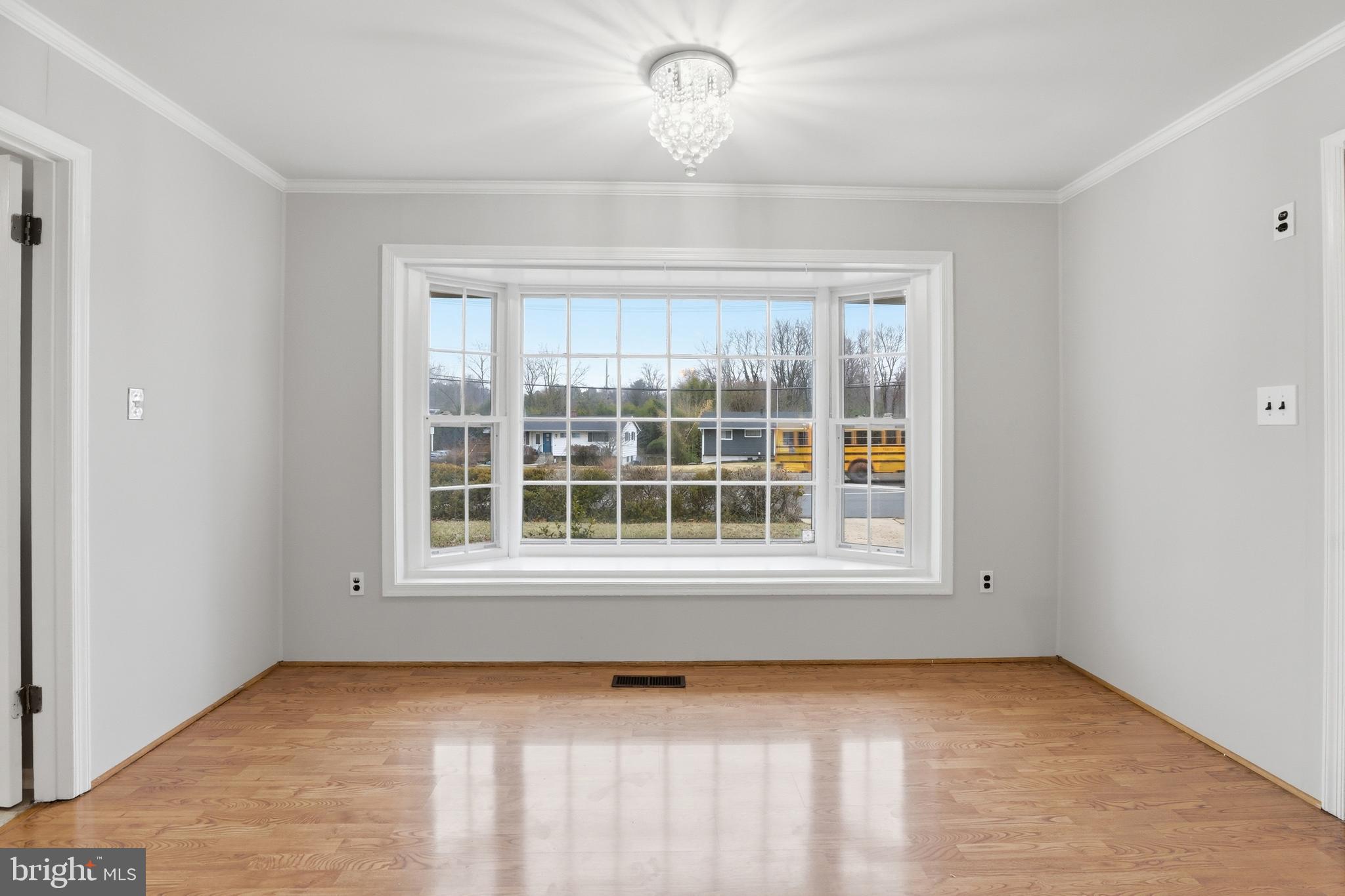 SOUTHAMPTON FOREST - Residential Lease