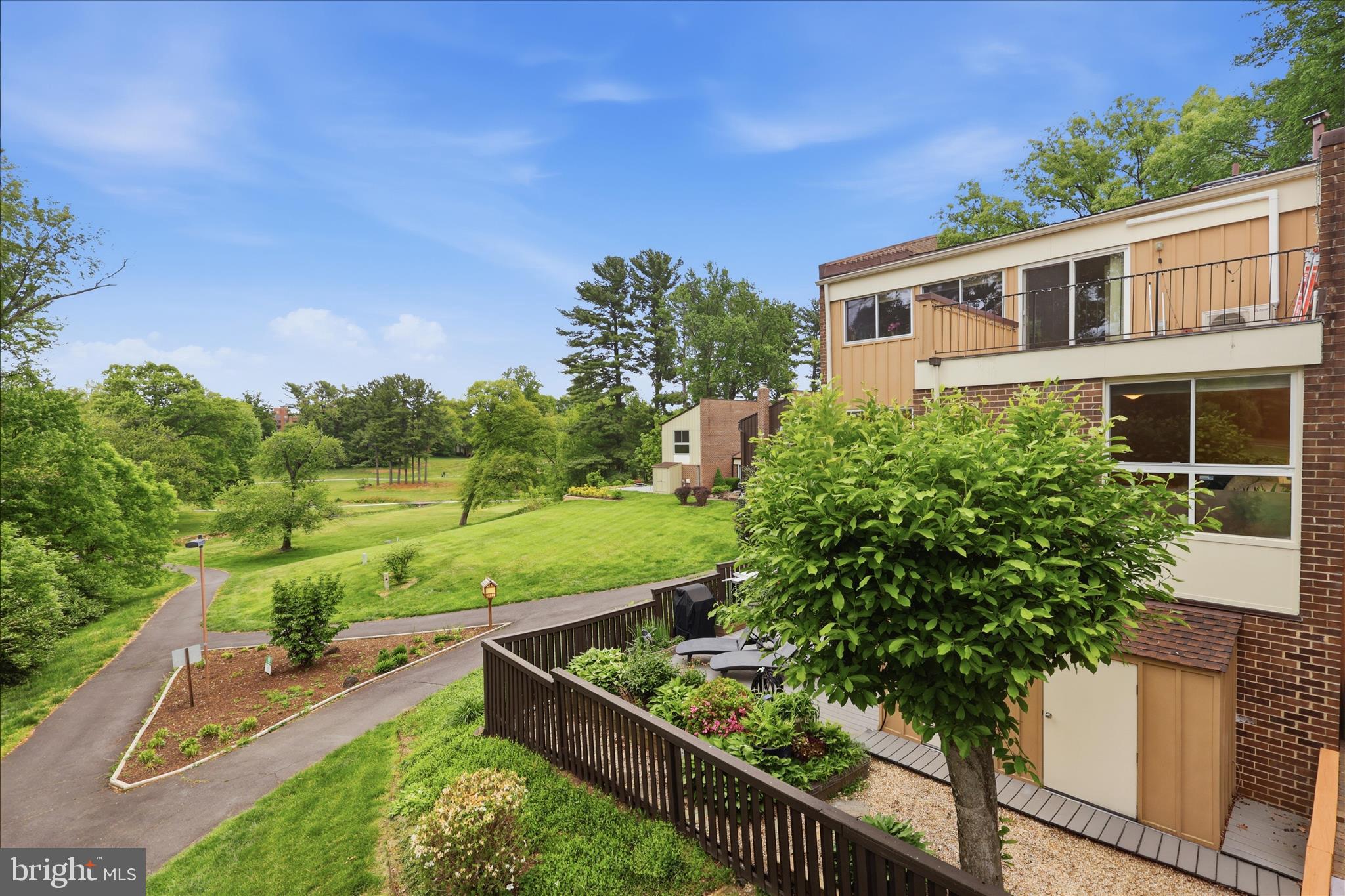 GOLF COURSE ISLAND - Residential