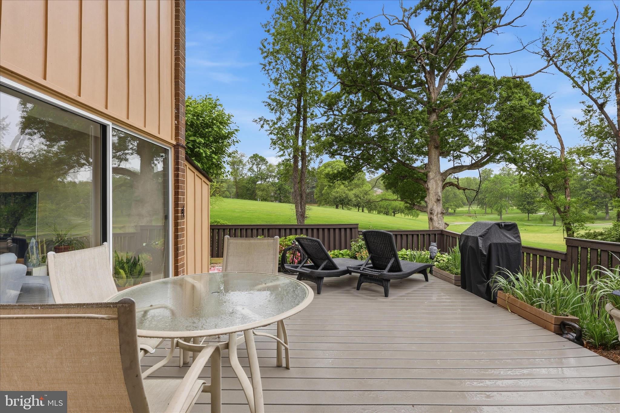 GOLF COURSE ISLAND - Residential
