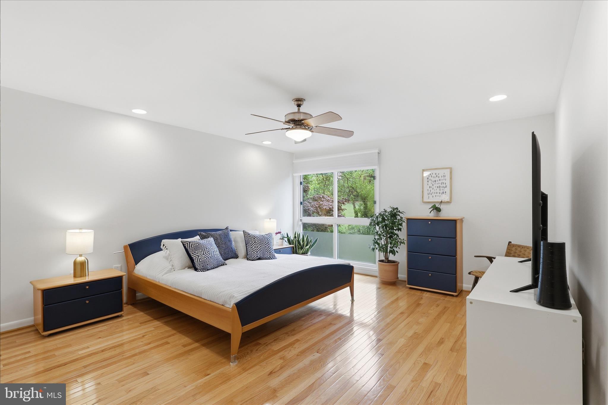GOLF COURSE ISLAND - Residential