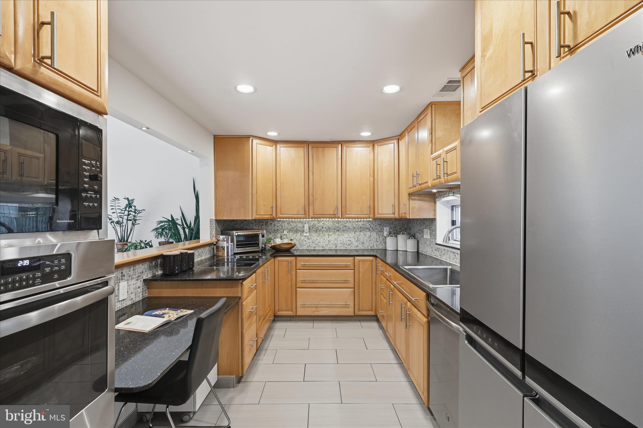 GOLF COURSE ISLAND - Residential