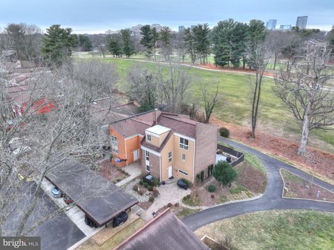 Photo of 11460 Links Drive, RESTON, VA 20190 (MLS # VAFX2303016)