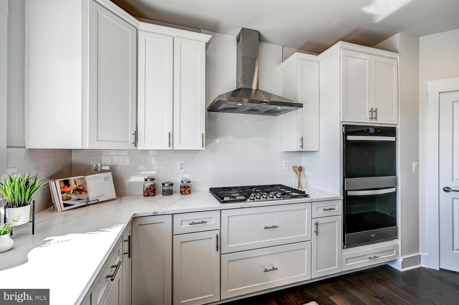 SHAMROCK ESTATES - Residential