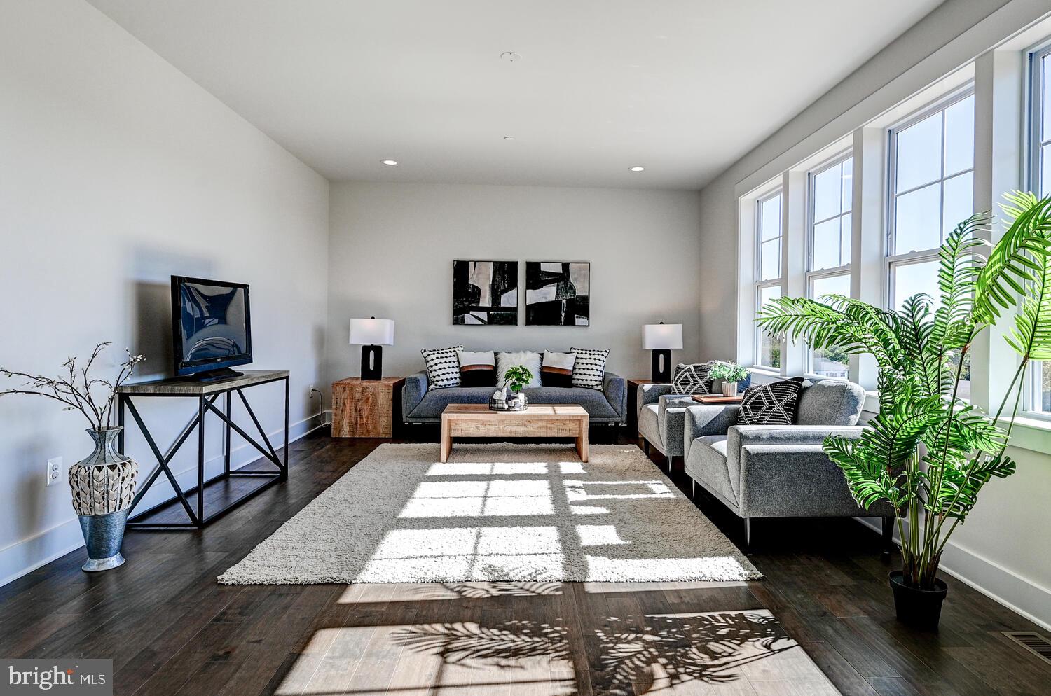 SHAMROCK ESTATES - Residential