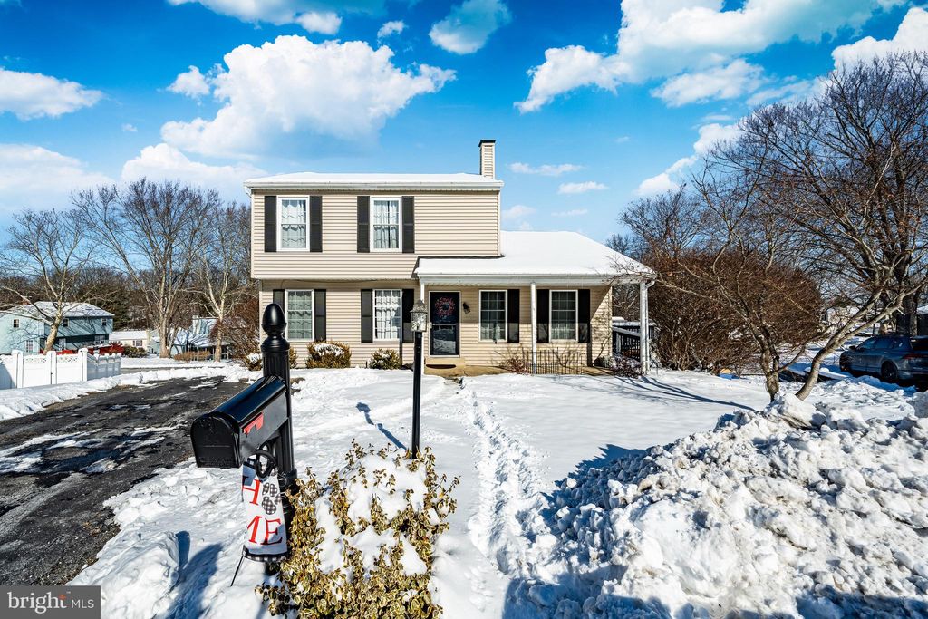 Photo of 22 Windemere Court, DOWNINGTOWN, PA 19335 (MLS # PACT2116240)
