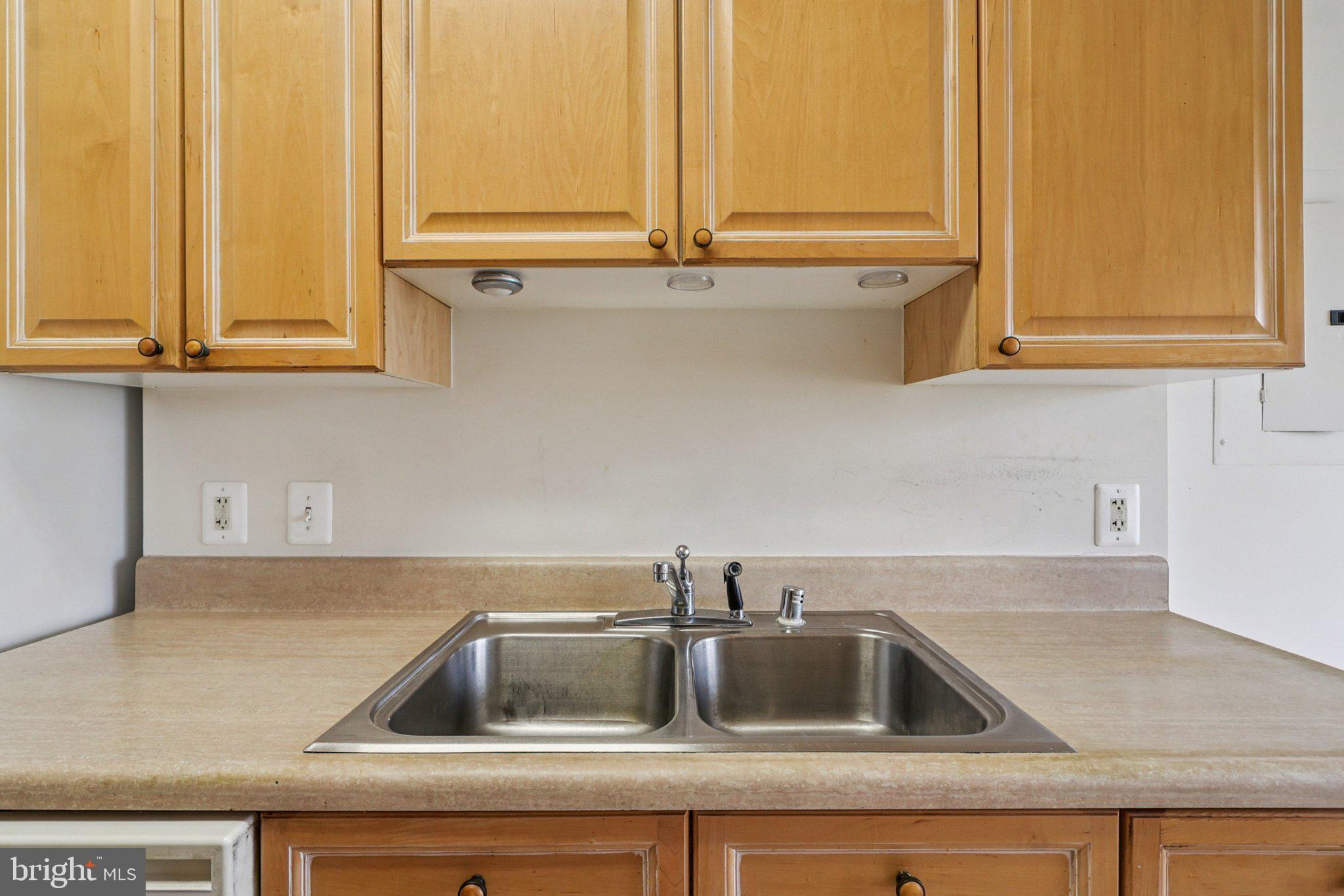 LANSDOWNE WOODS - Residential