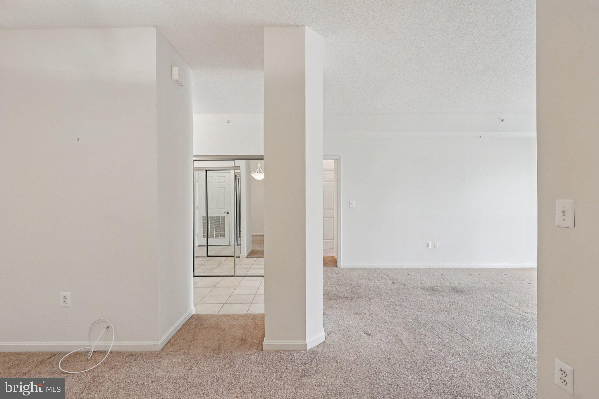 LANSDOWNE WOODS - Residential