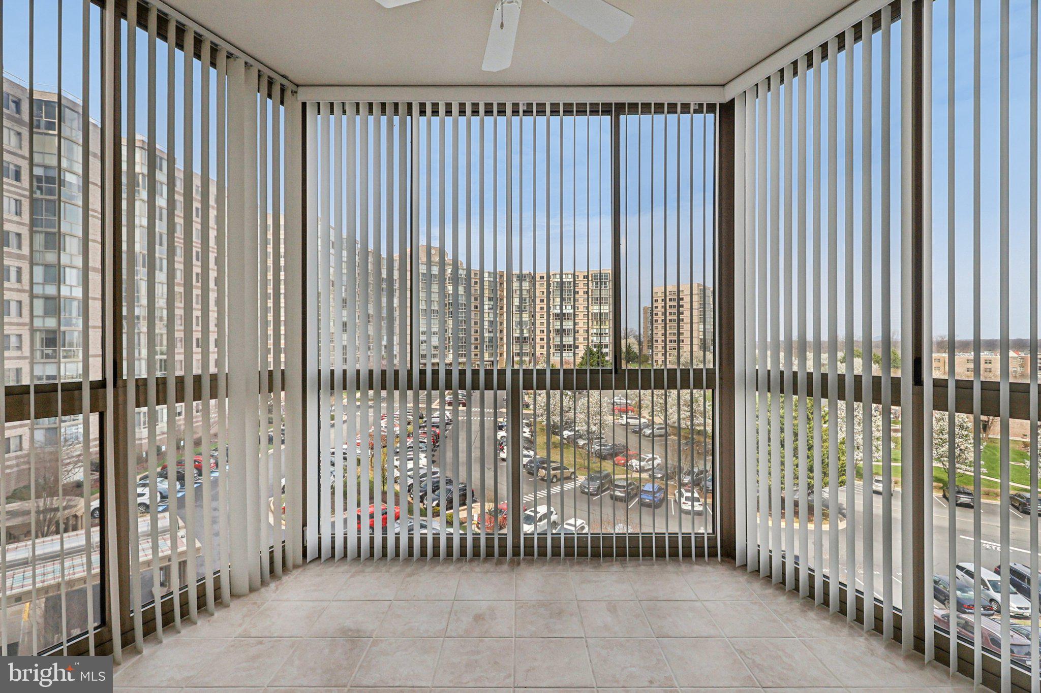 LANSDOWNE WOODS - Residential