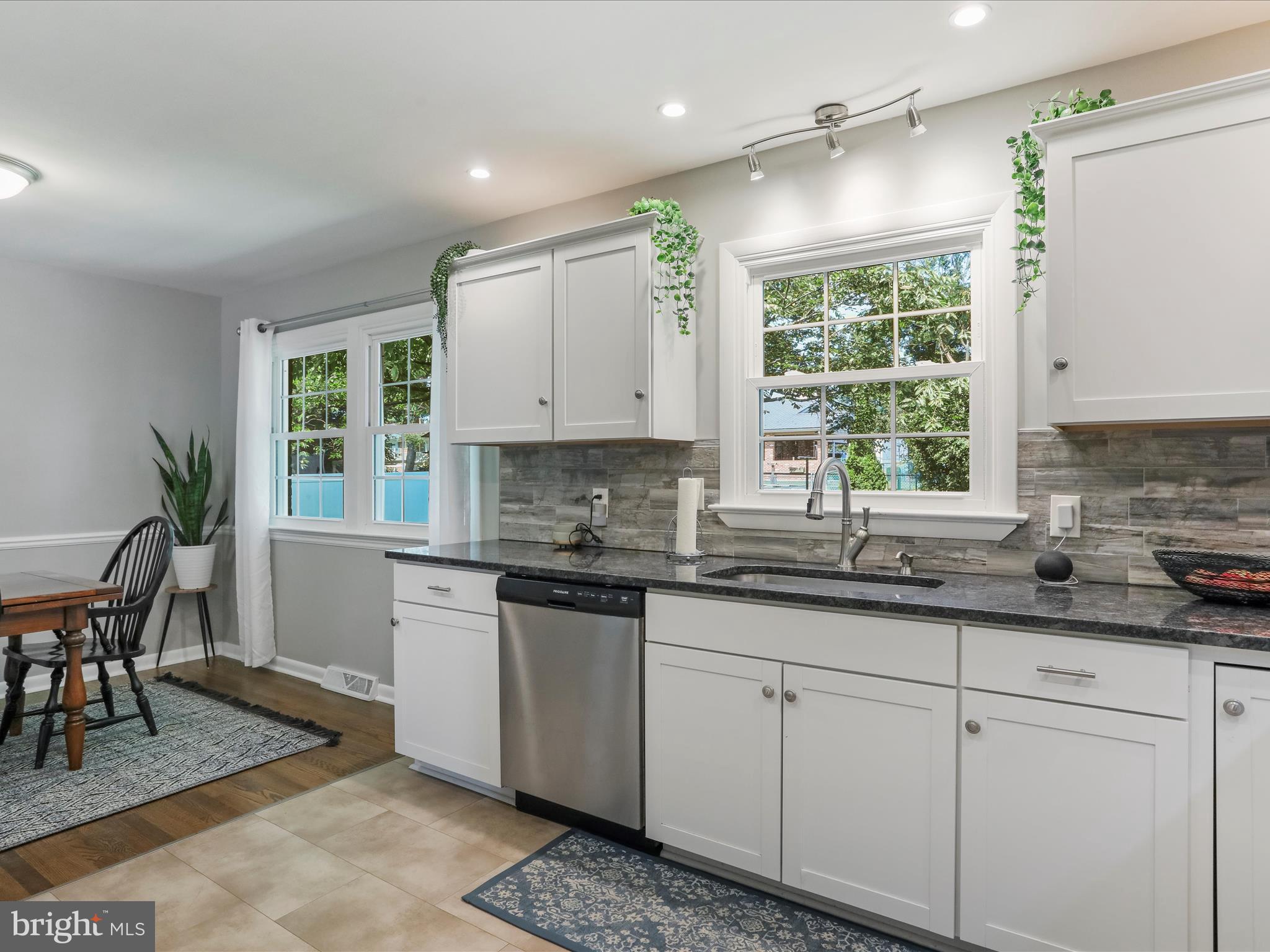 OAK RIDGE - Residential