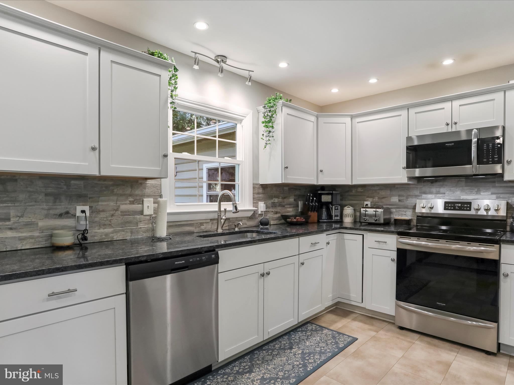 OAK RIDGE - Residential