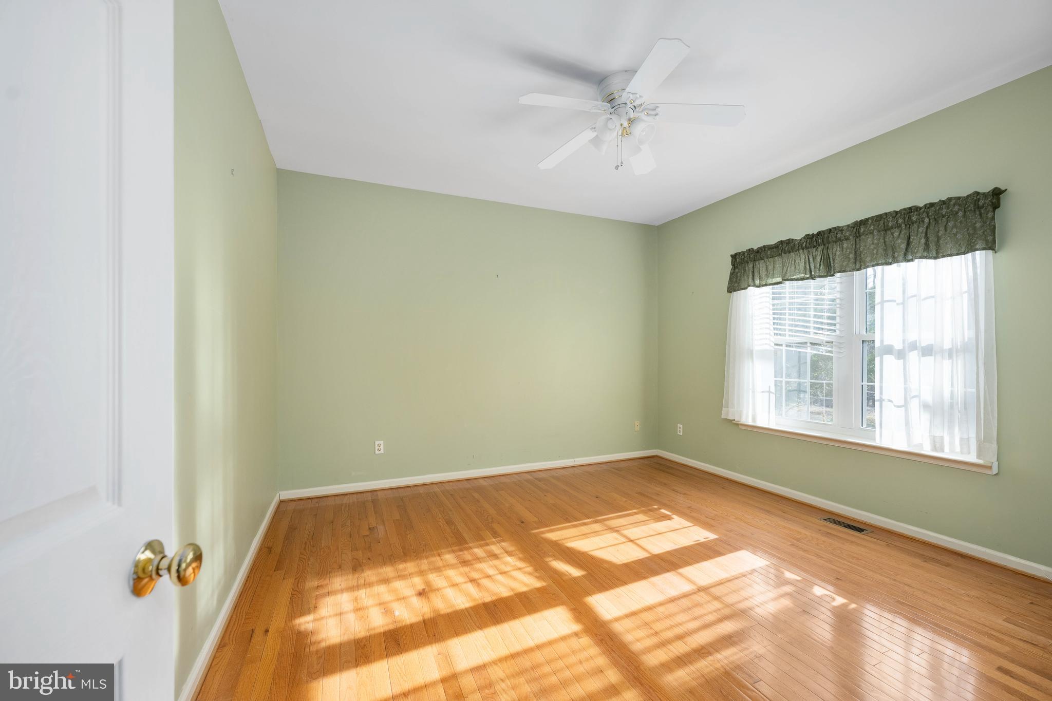 LAKE OF THE WOODS - Residential Lease