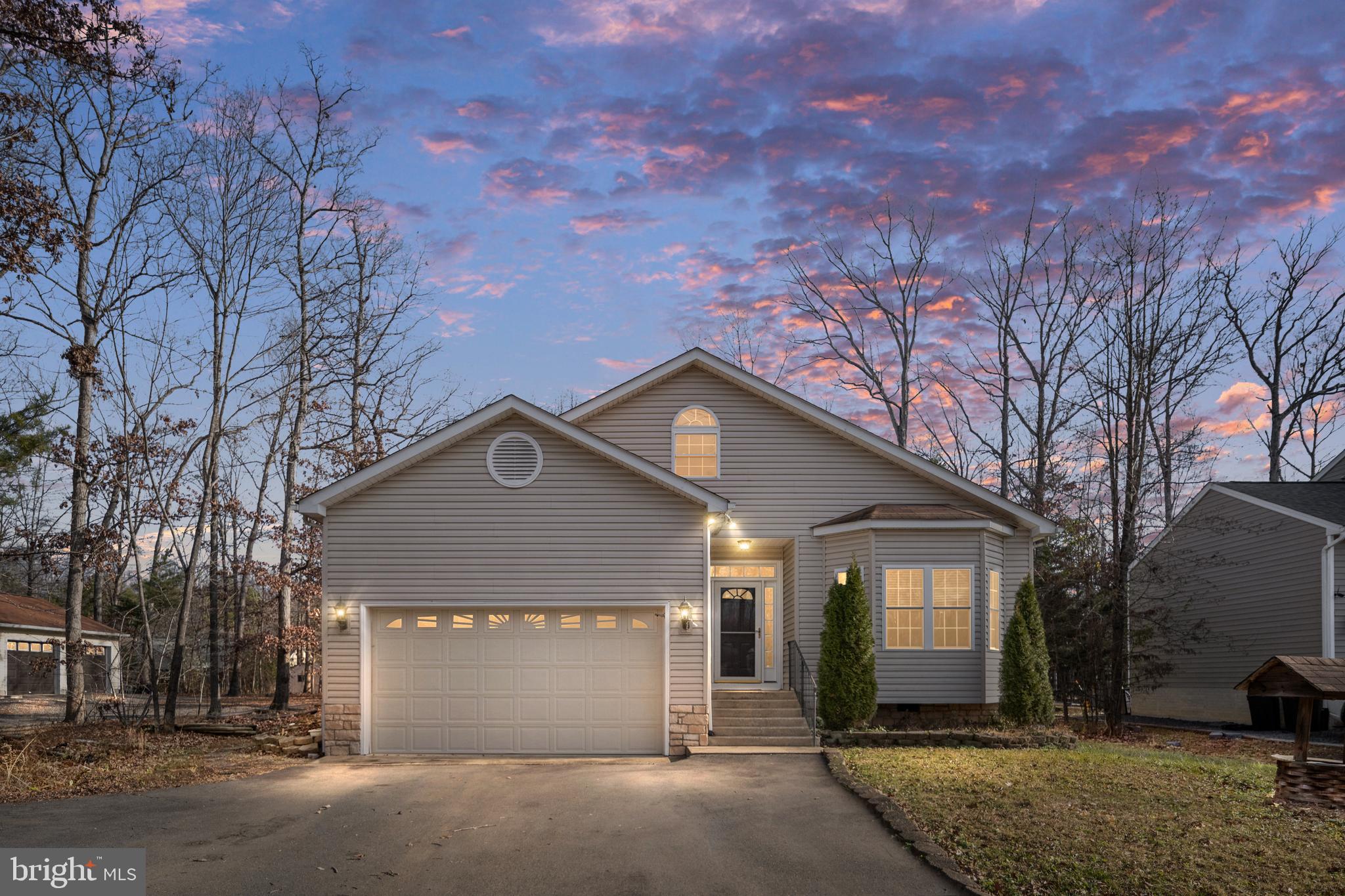 LAKE OF THE WOODS - Residential Lease