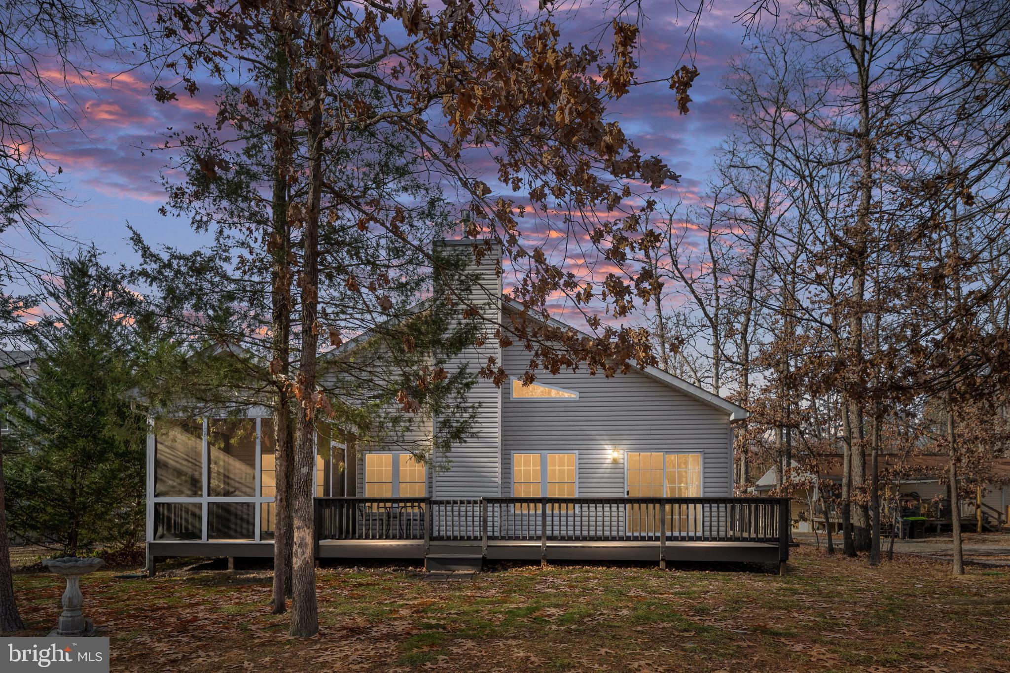 LAKE OF THE WOODS - Residential Lease