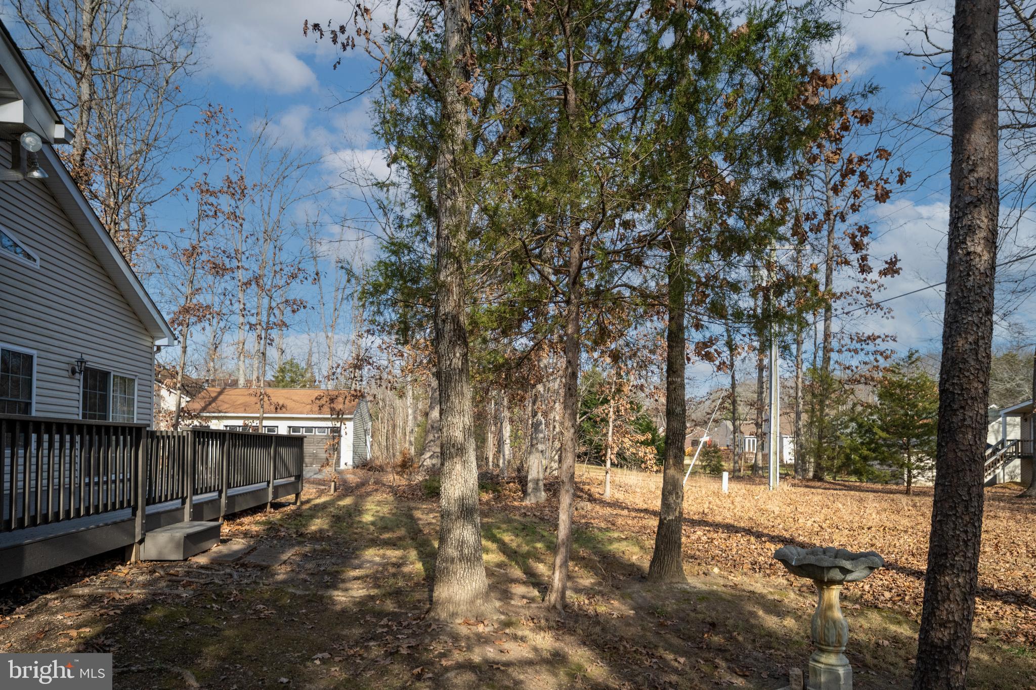 LAKE OF THE WOODS - Residential Lease