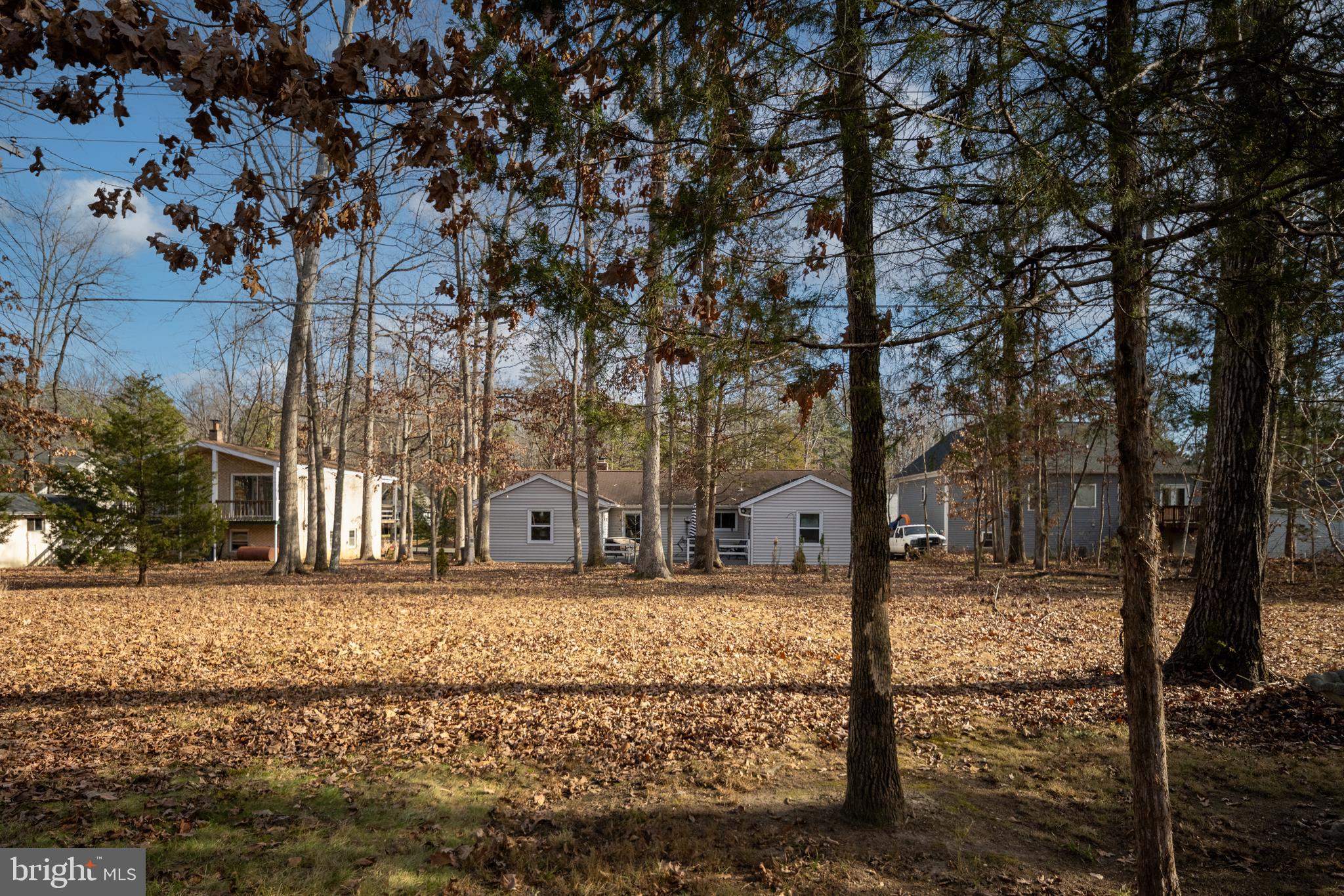 LAKE OF THE WOODS - Residential Lease