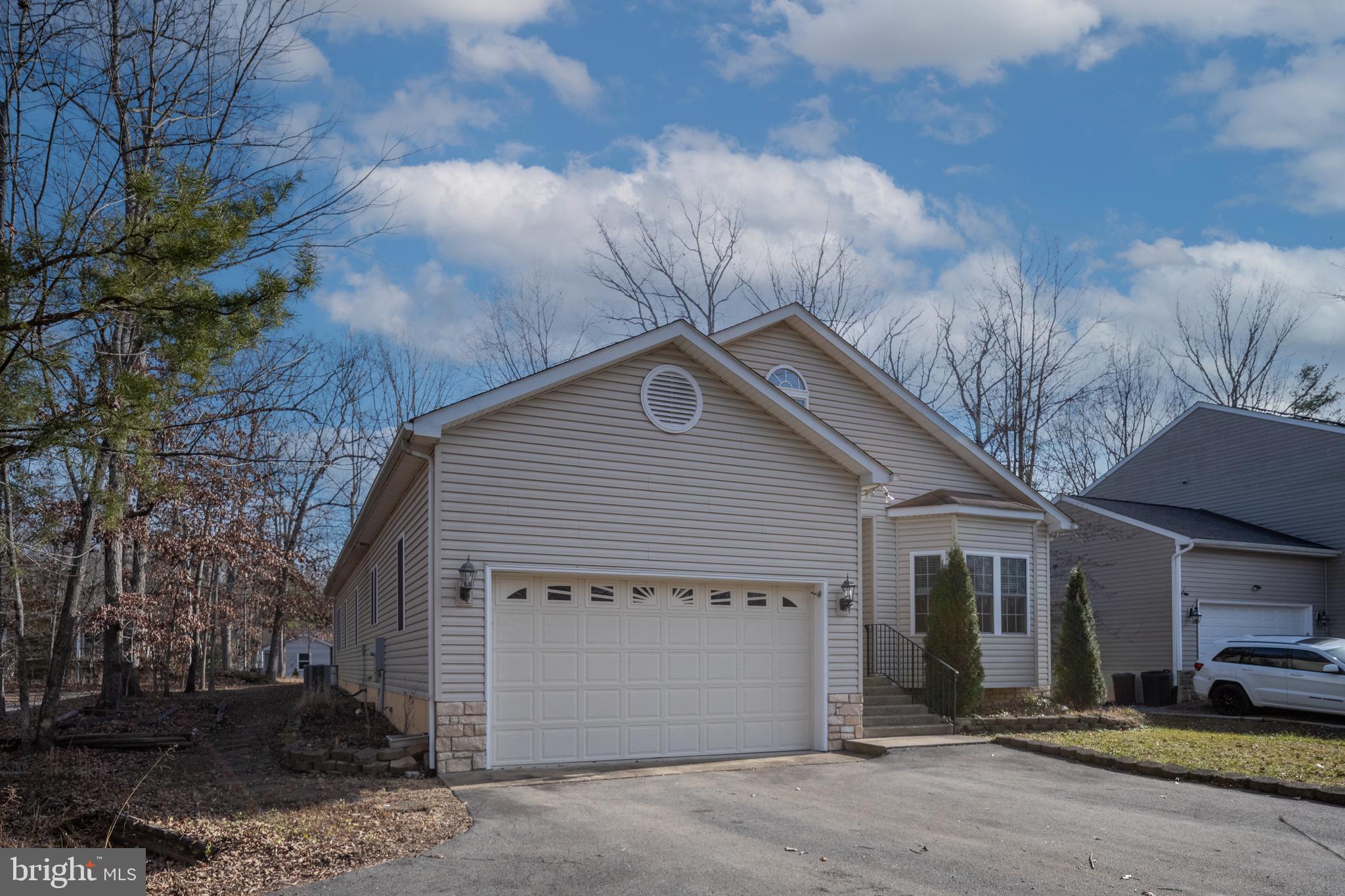 LAKE OF THE WOODS - Residential Lease