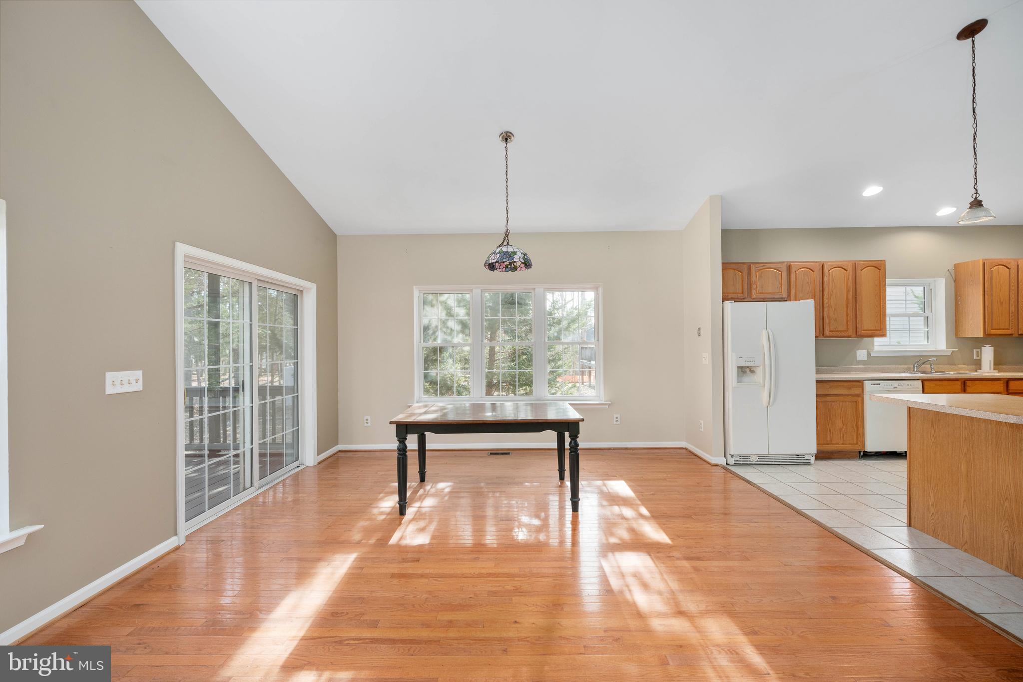 LAKE OF THE WOODS - Residential Lease