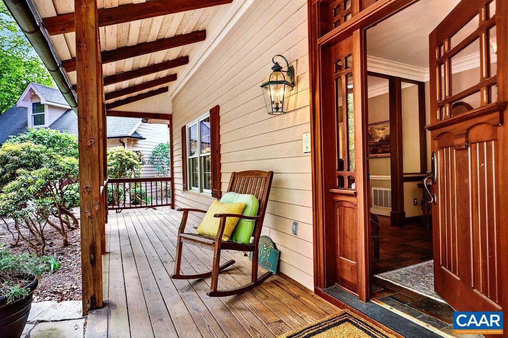 1059 BRYANT MOUNTAIN RD