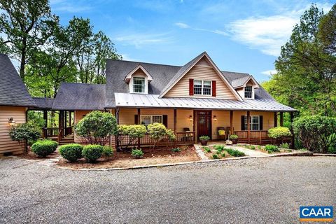 1059 BRYANT MOUNTAIN RD ROSELAND VA 22967